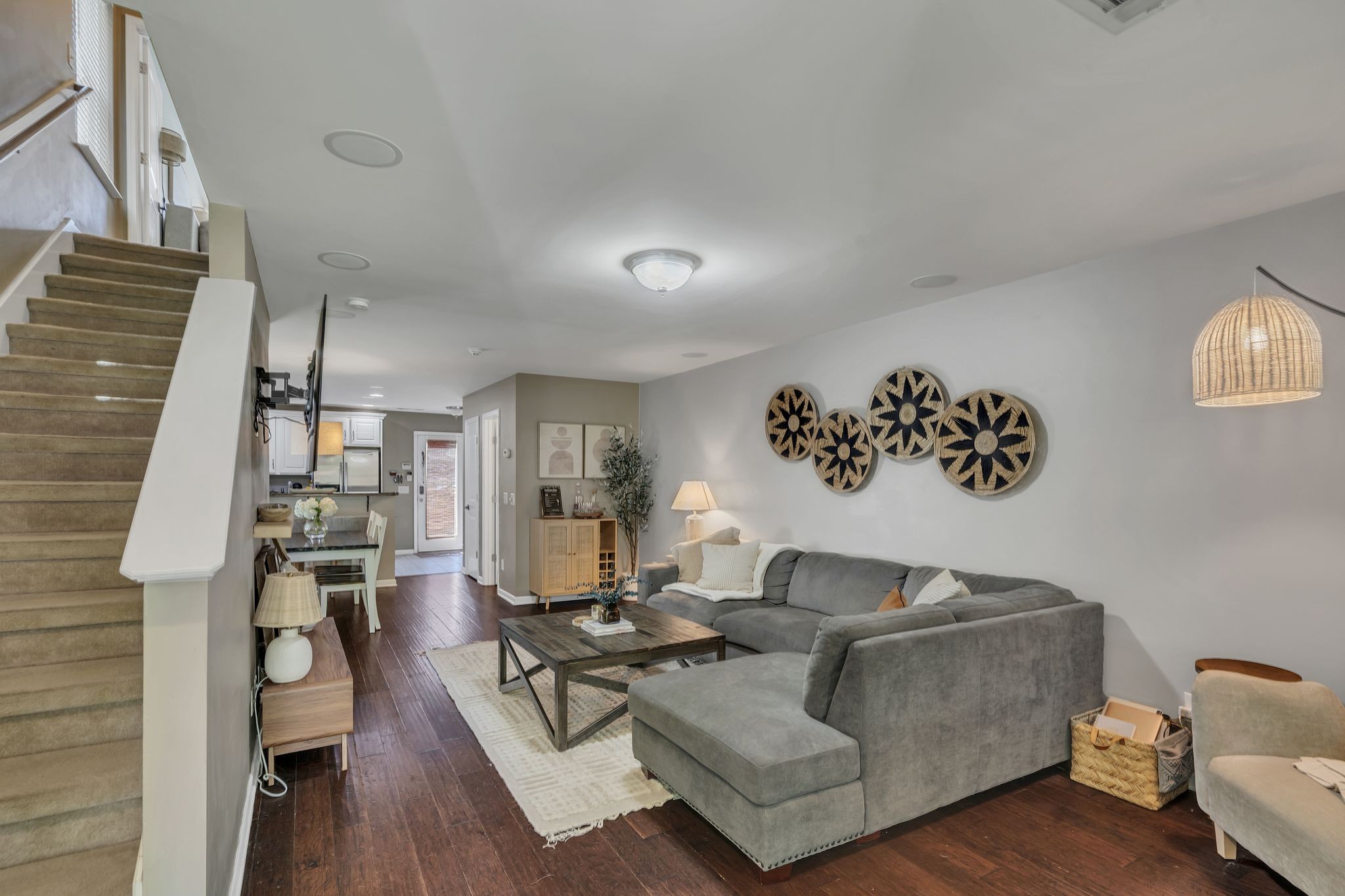 302 Mapleton Aly