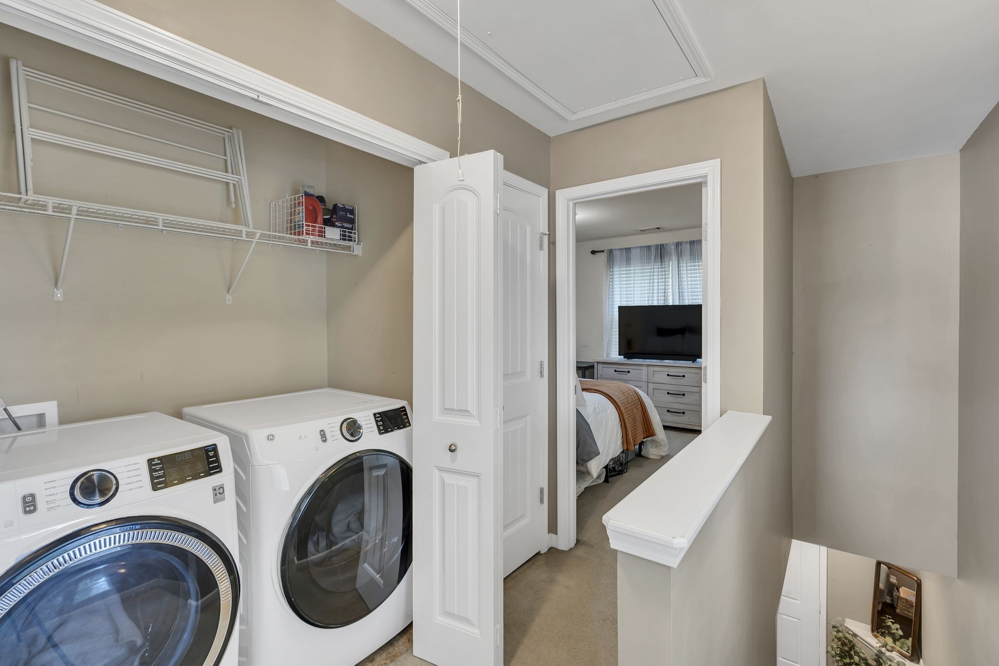302 Mapleton Aly