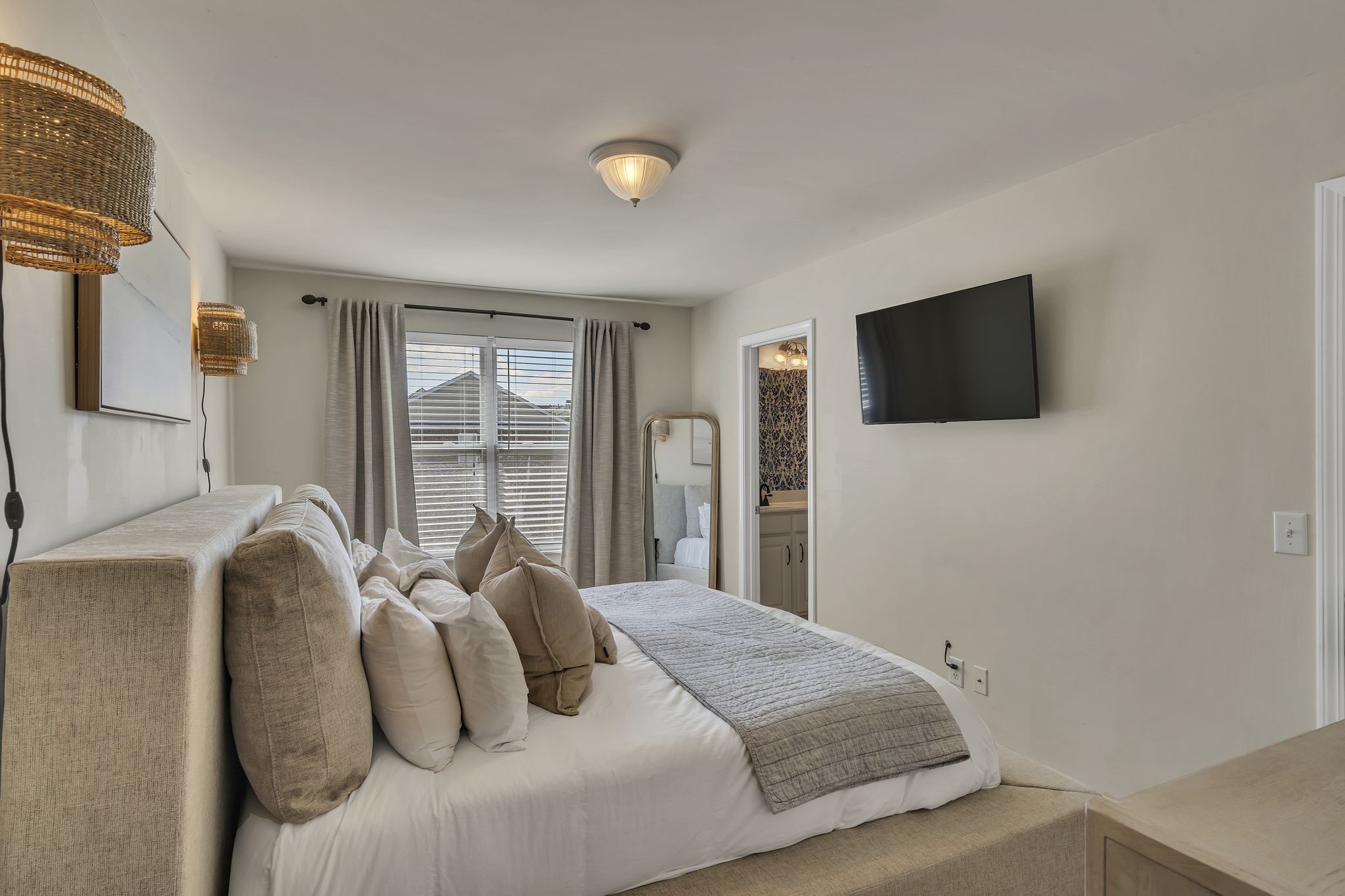 302 Mapleton Aly