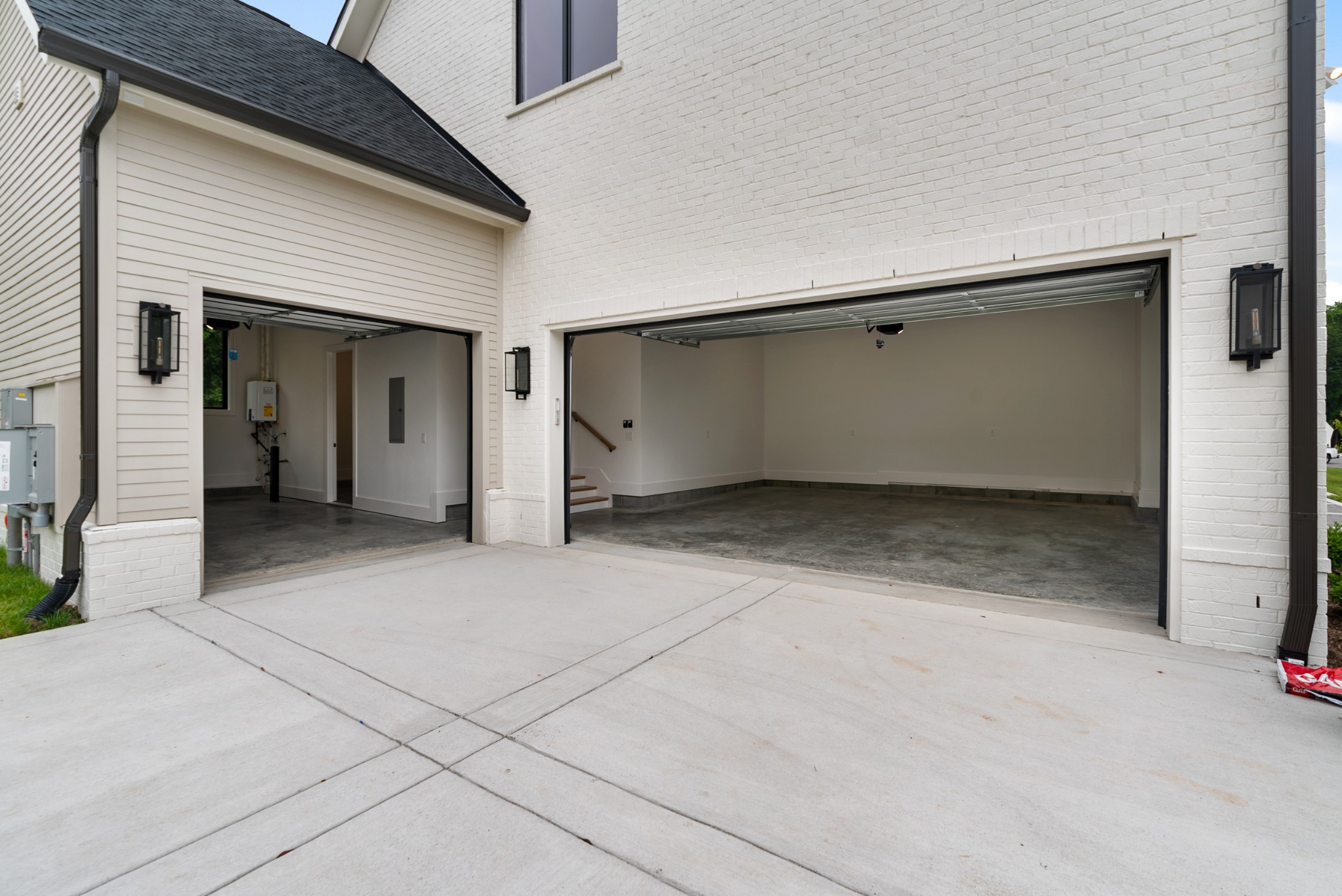 1642 Honeyman Pt
