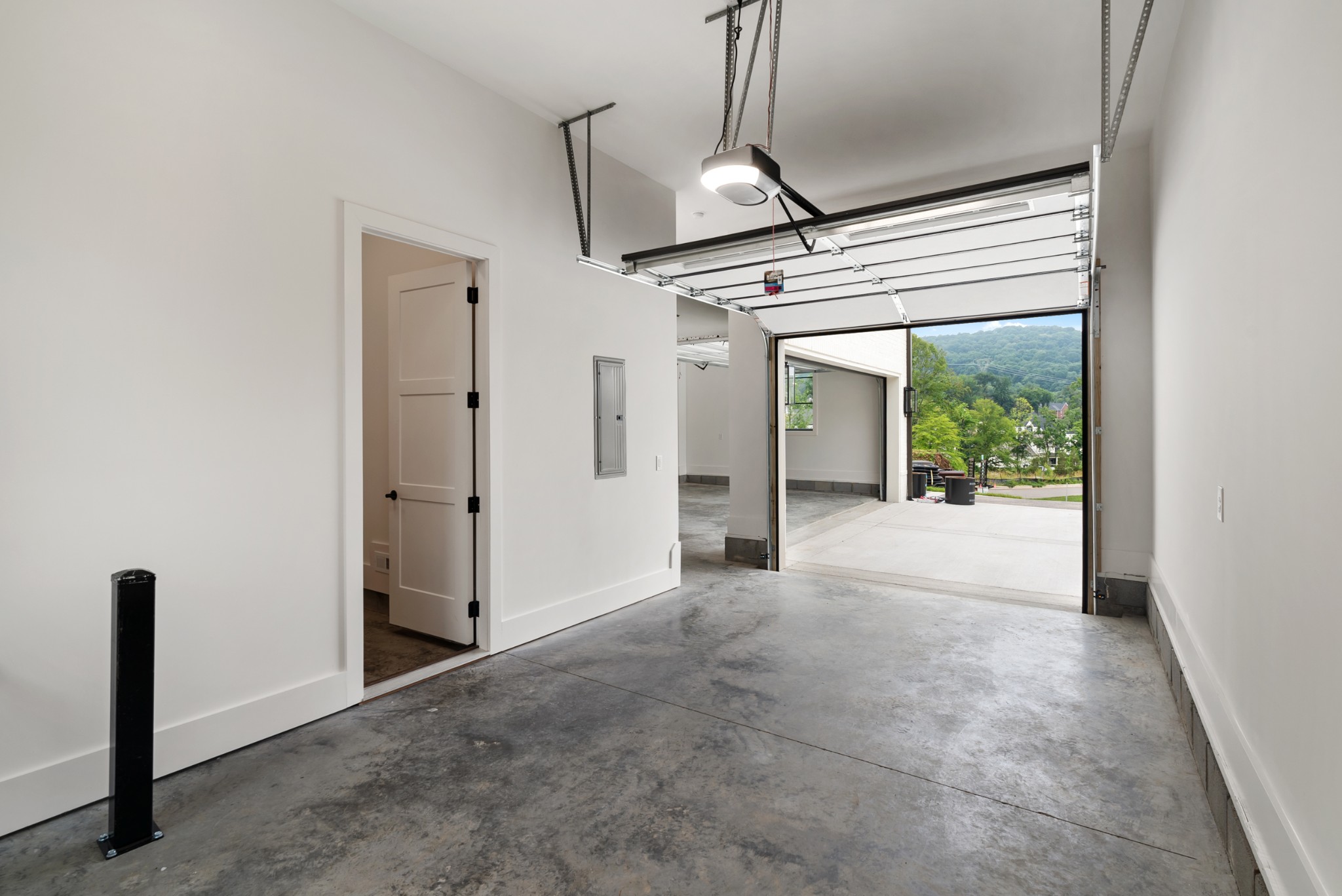 1642 Honeyman Pt