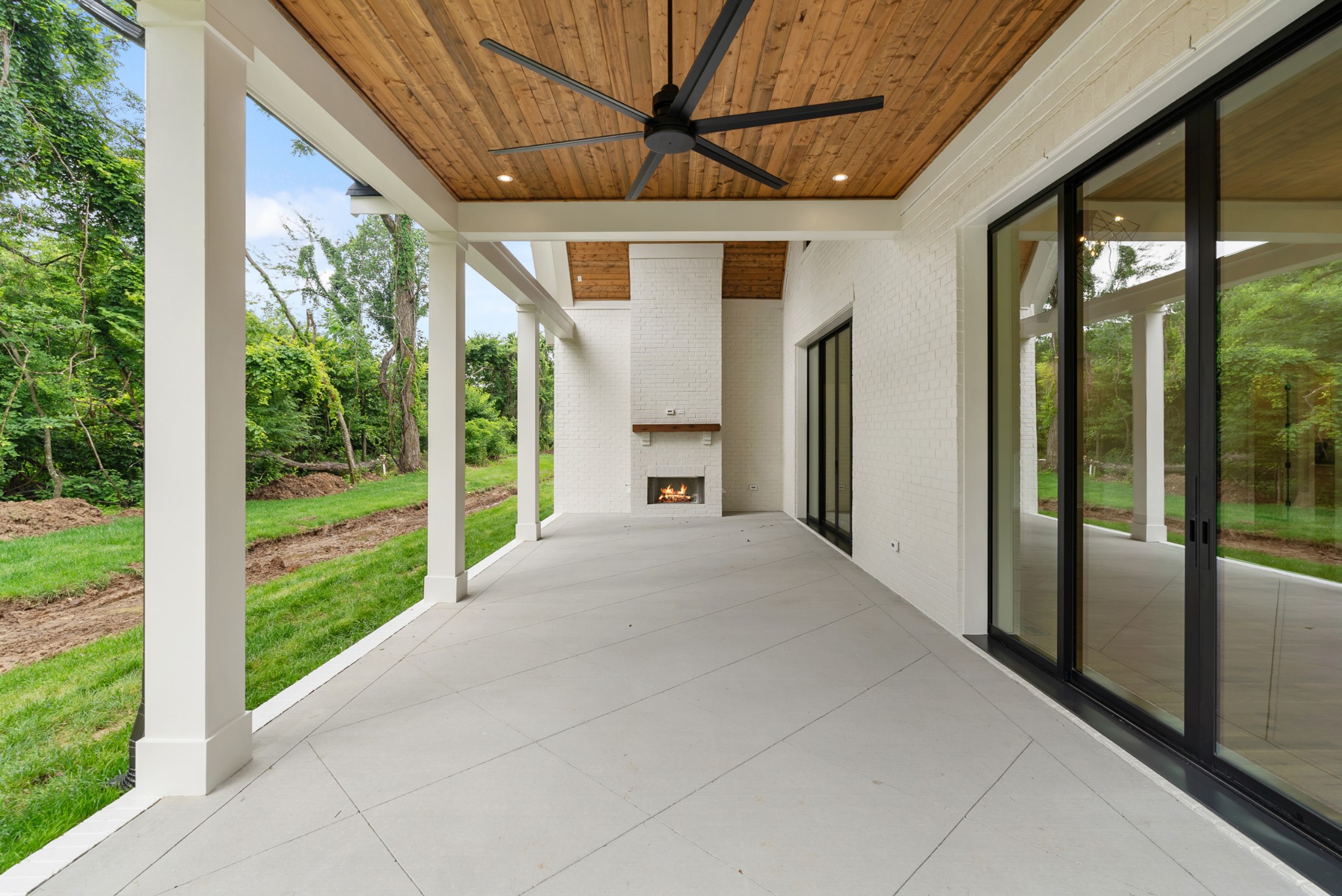1642 Honeyman Pt