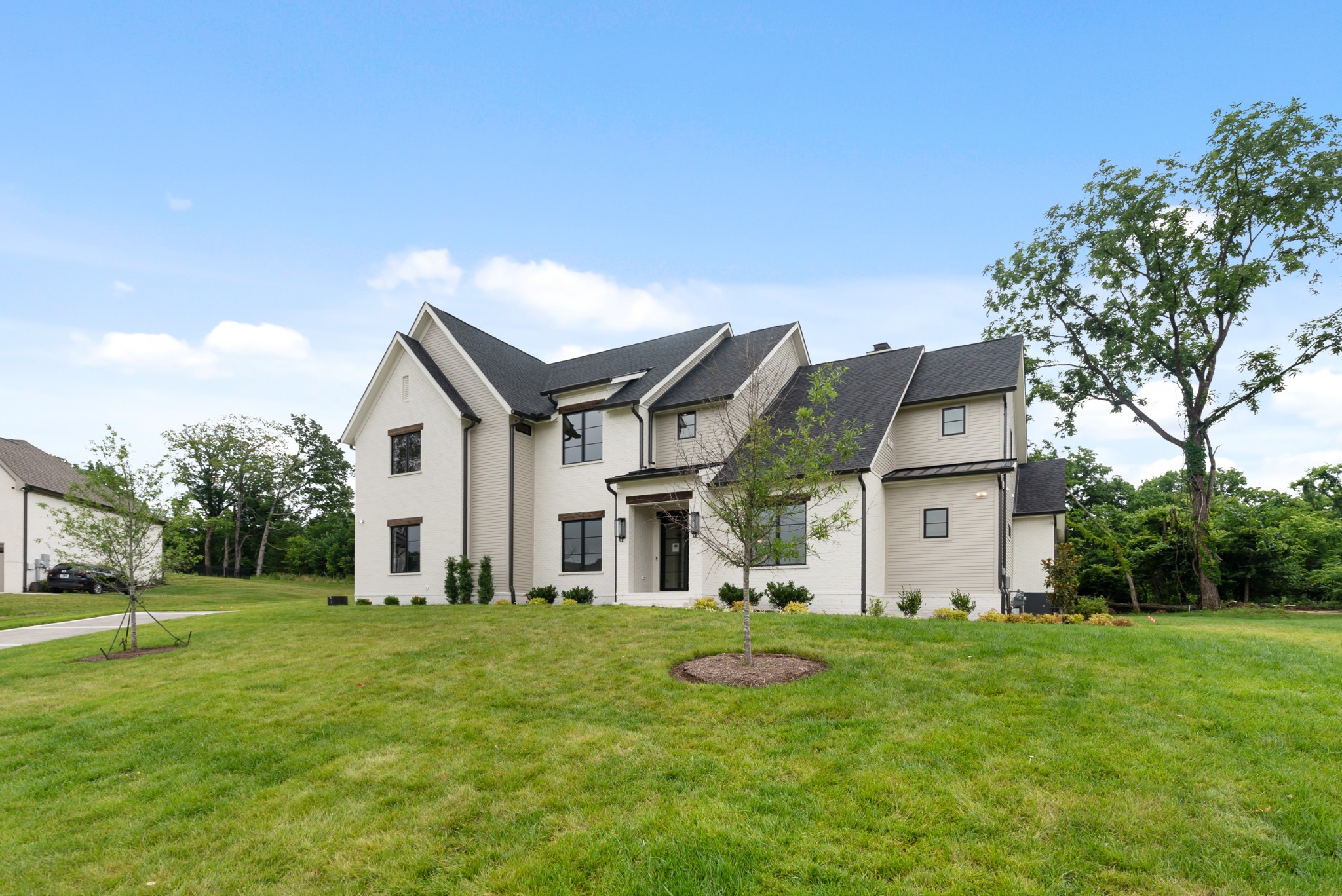 1642 Honeyman Pt