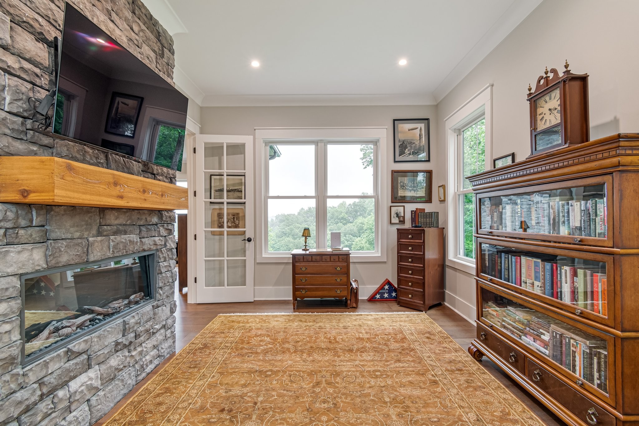 1049 Paiute Trl