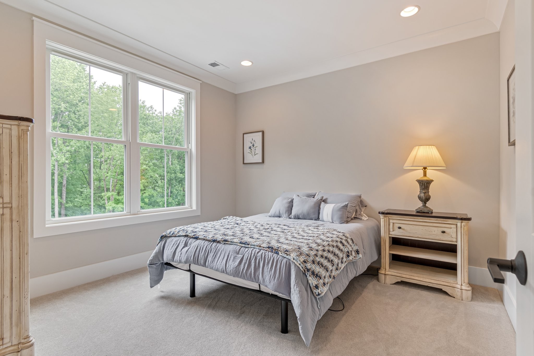 1049 Paiute Trl