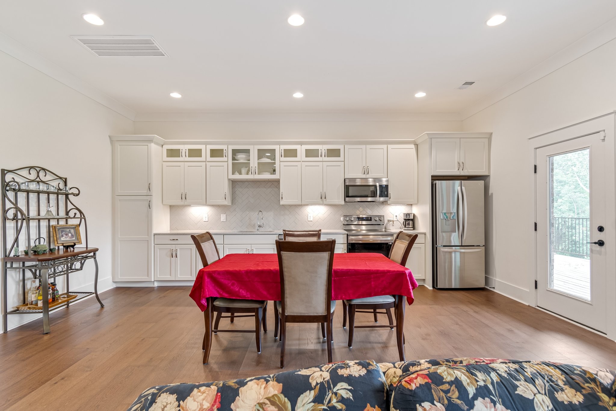 1049 Paiute Trl