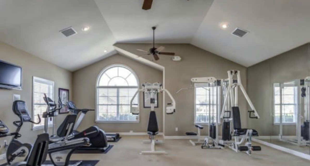 2370 Stonecenter Ln