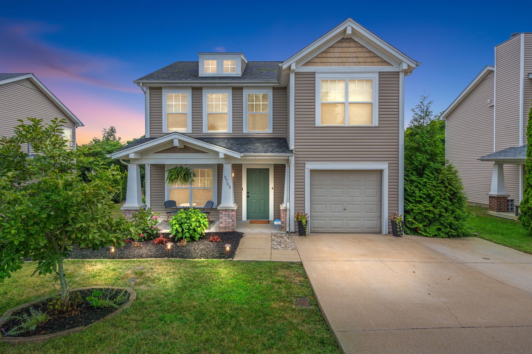 3753 Springwater Dr
