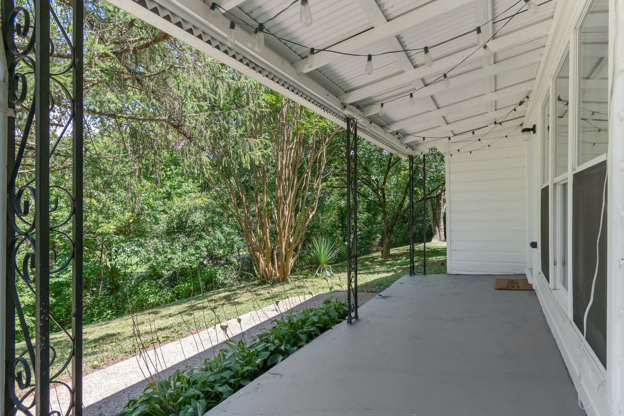4805 Eatons Creek Rd
