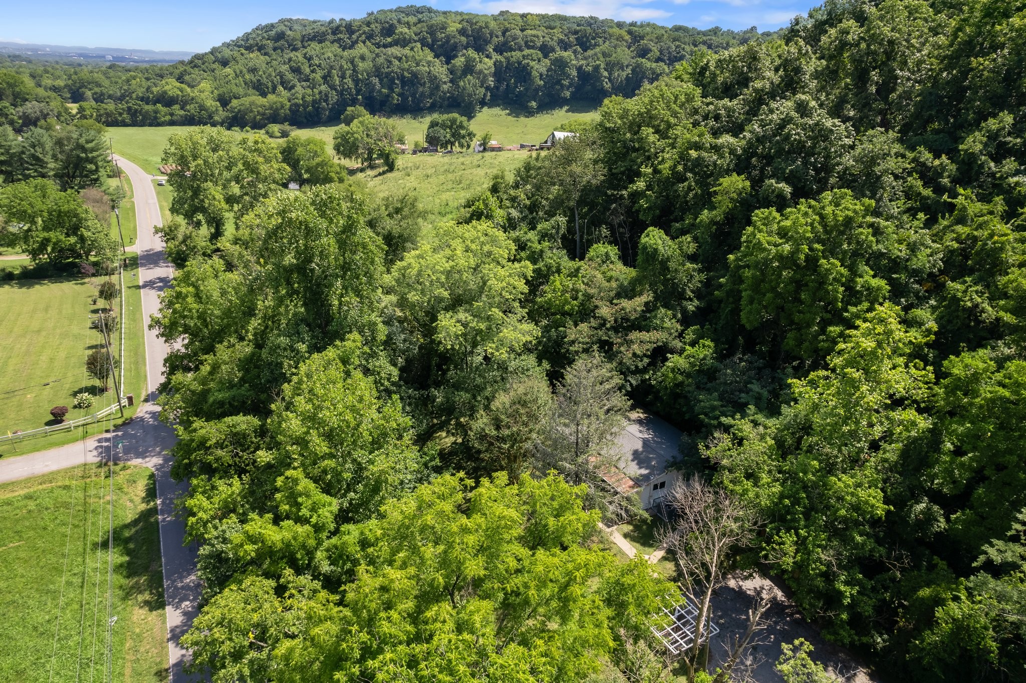 4805 Eatons Creek Rd