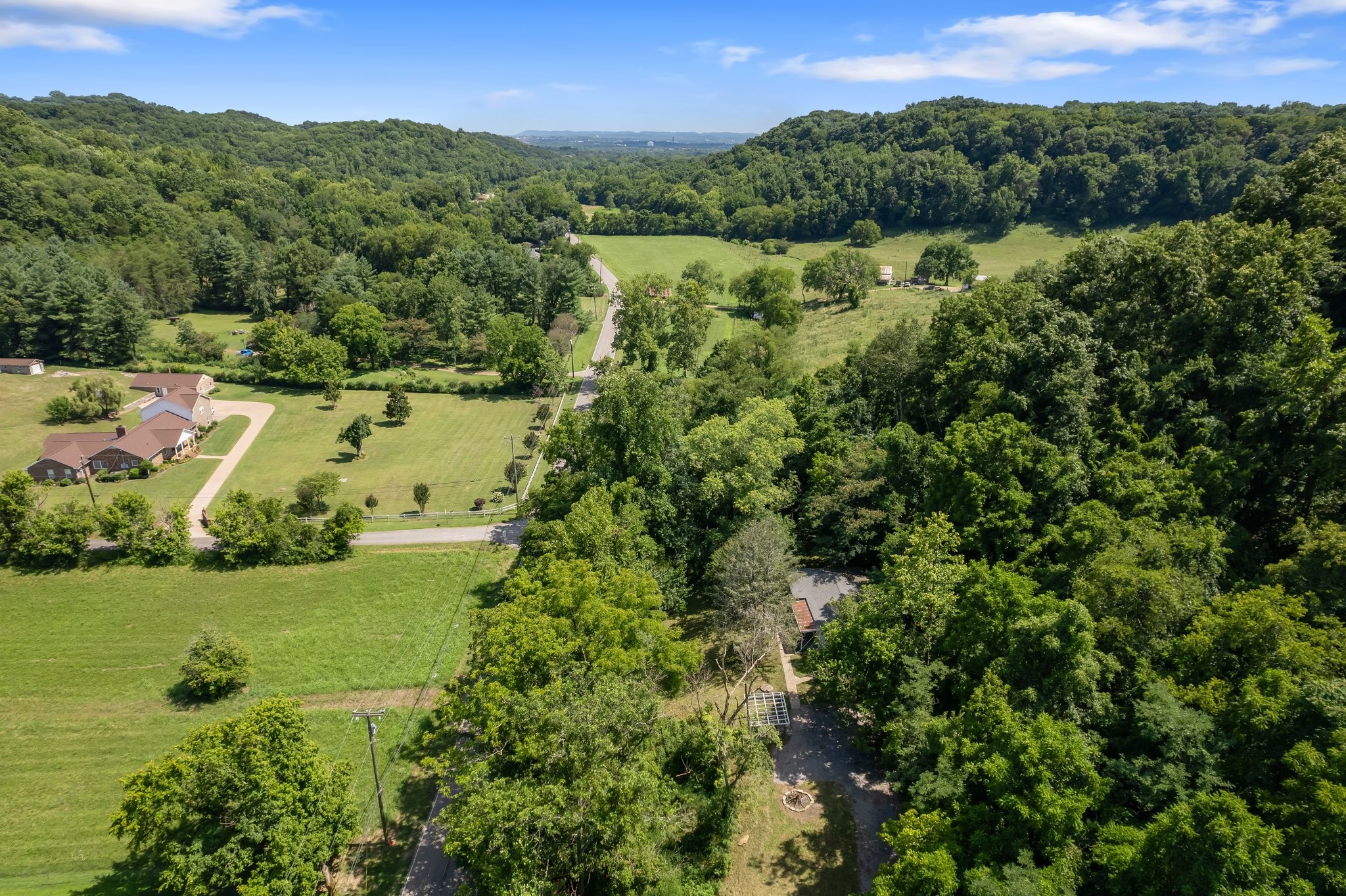 4805 Eatons Creek Rd