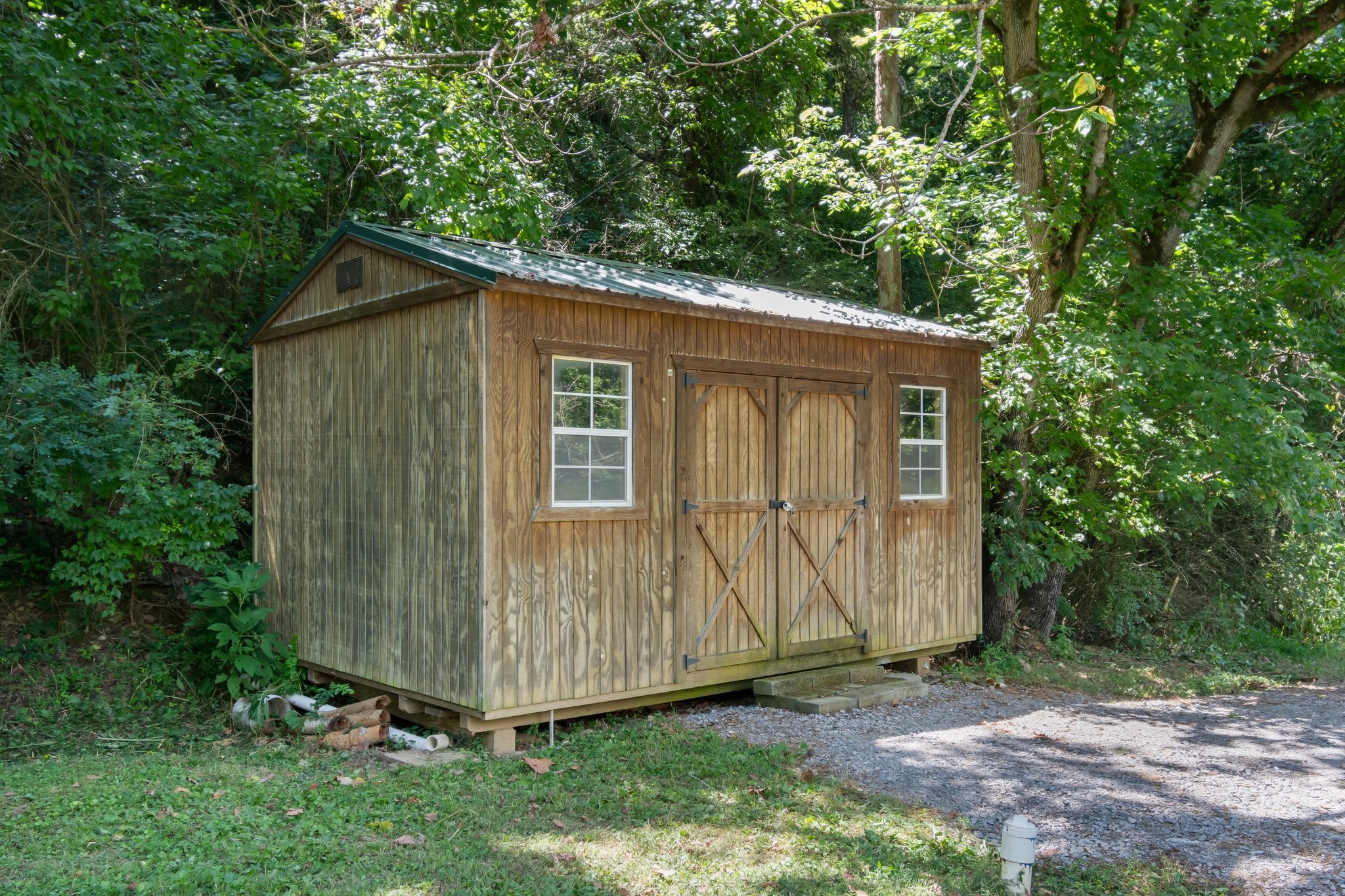 4805 Eatons Creek Rd