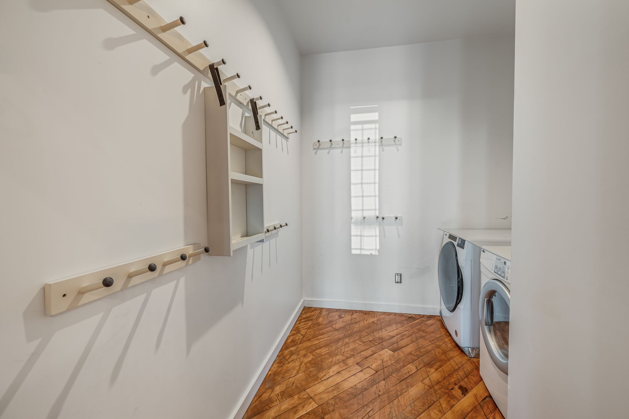 1400 Rosa L Parks Blvd Unit: 112