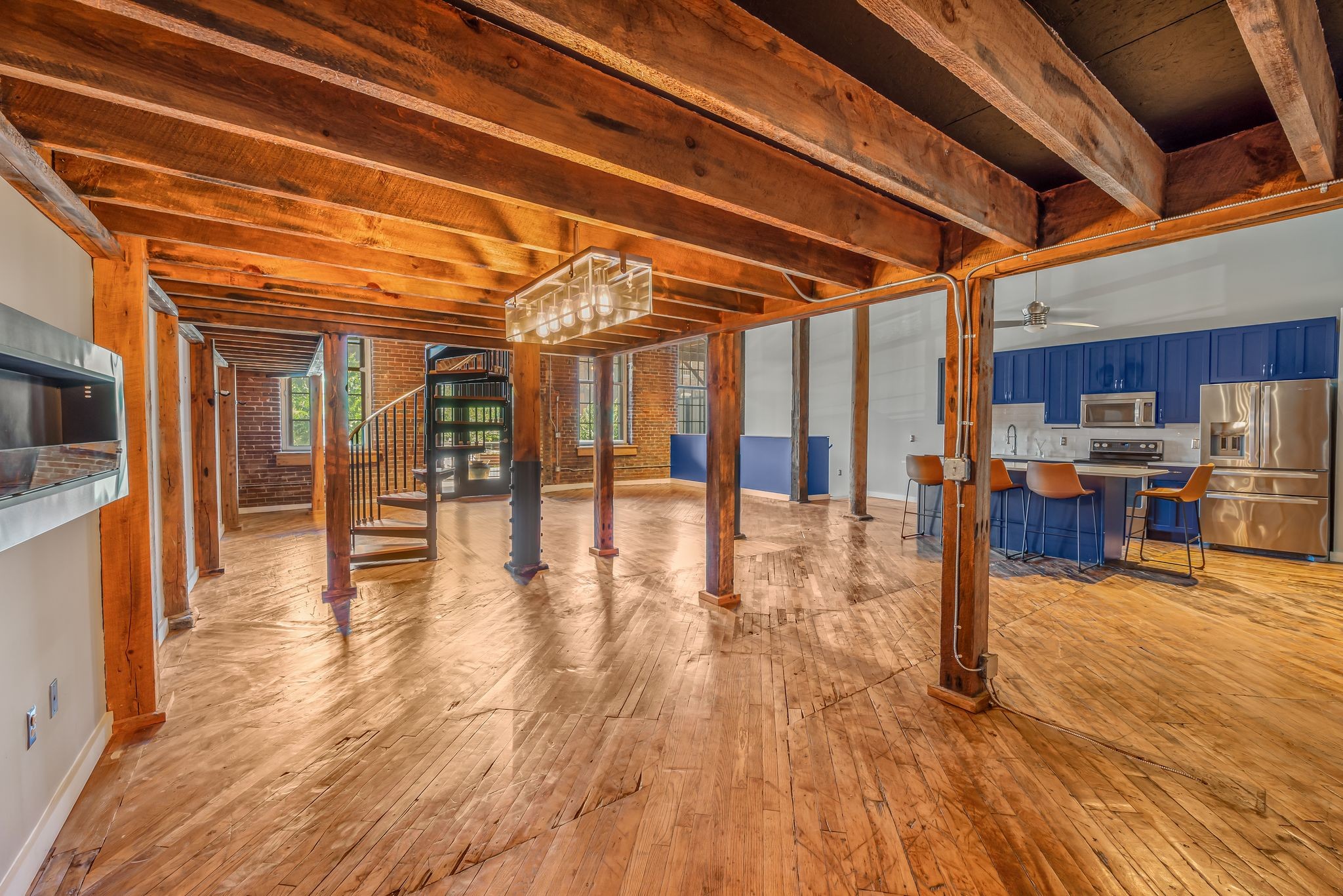 1400 Rosa L Parks Blvd Unit: 112