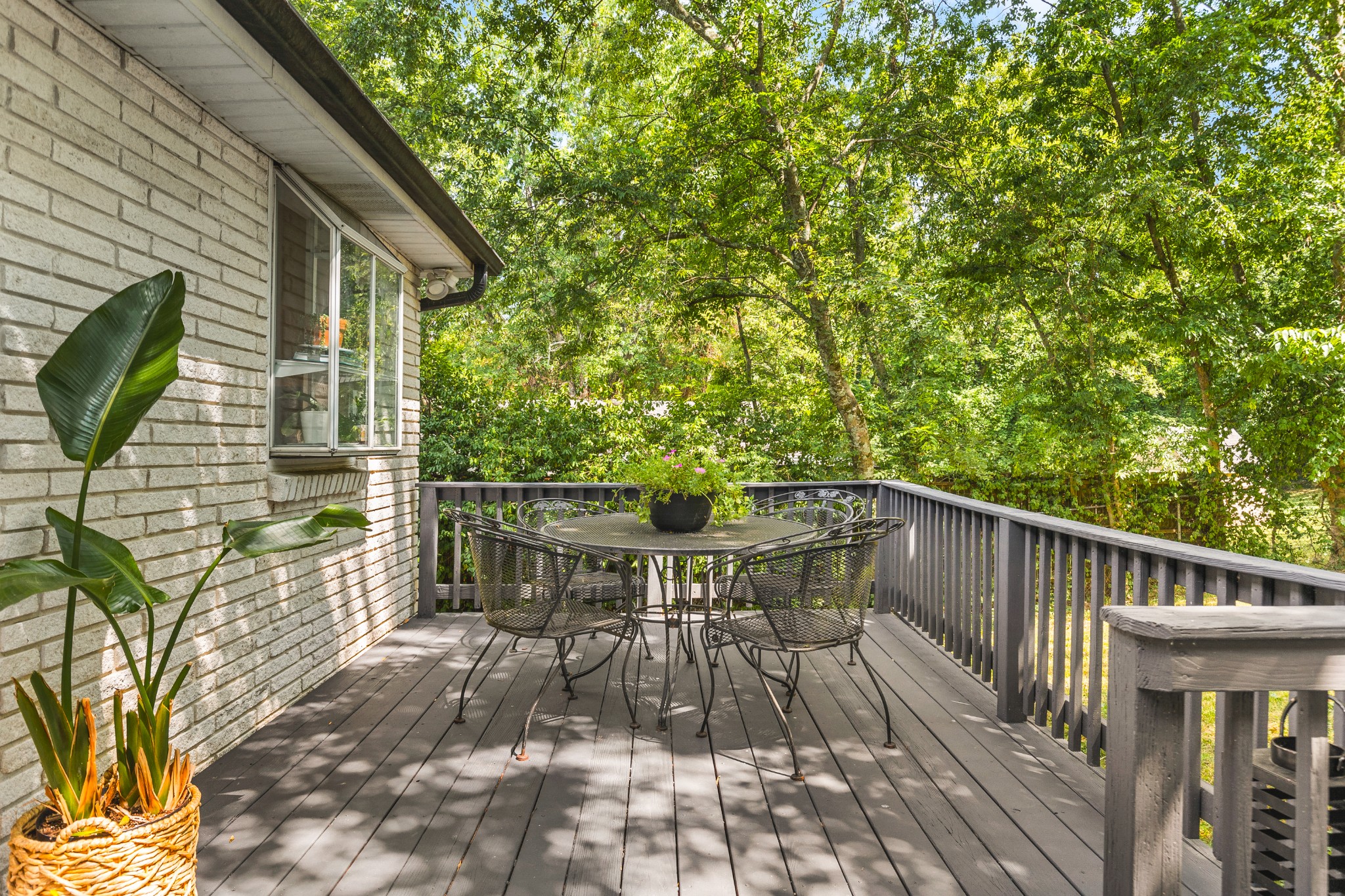 231 Willow Ln
