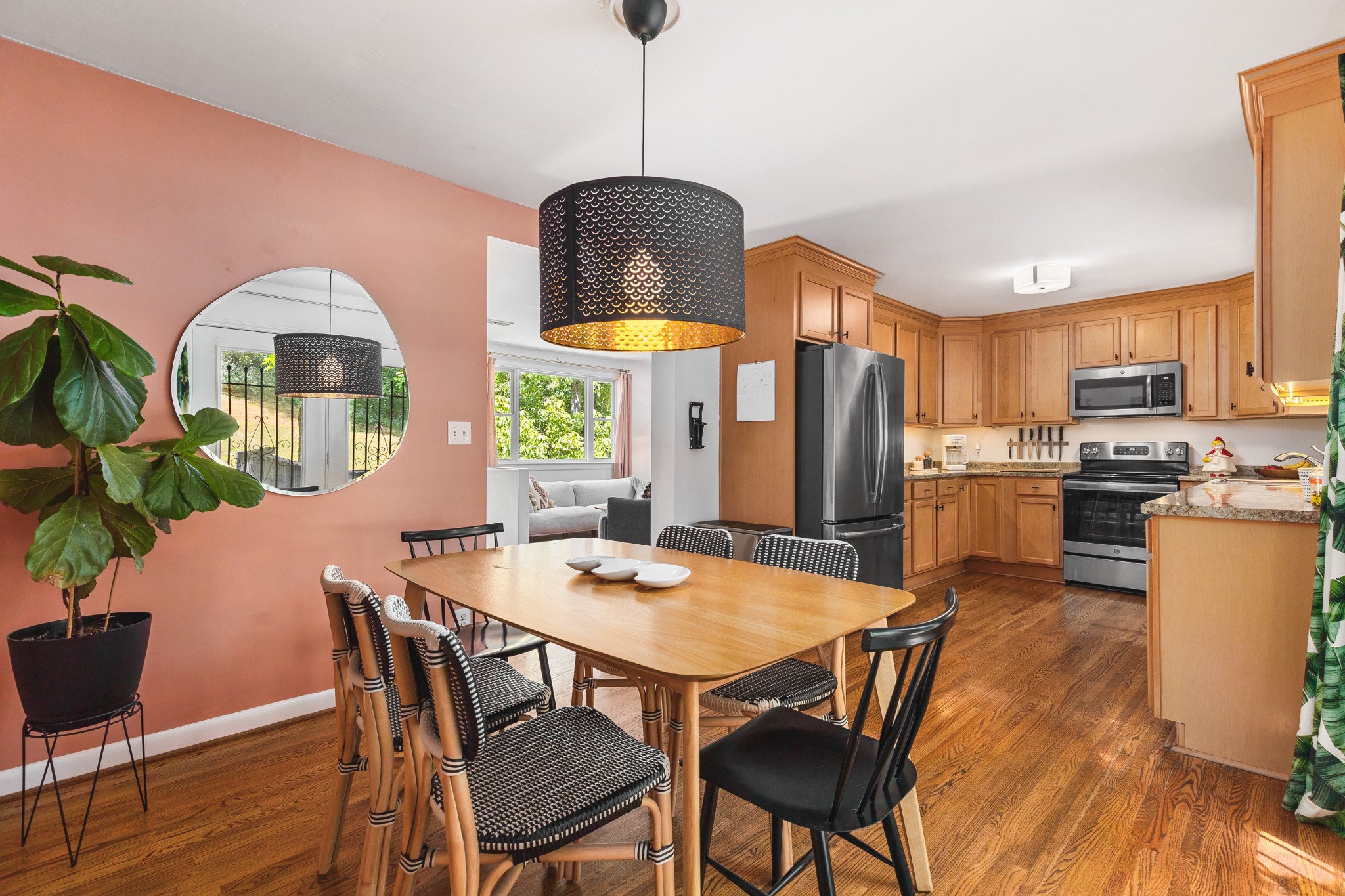 231 Willow Ln