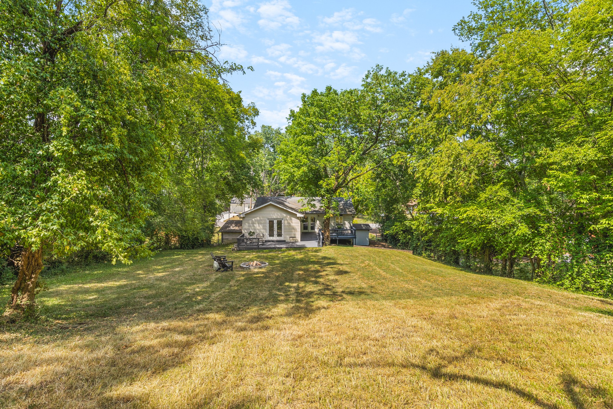 231 Willow Ln