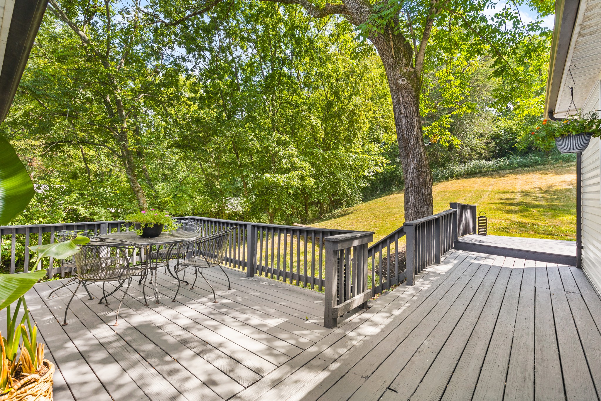 231 Willow Ln