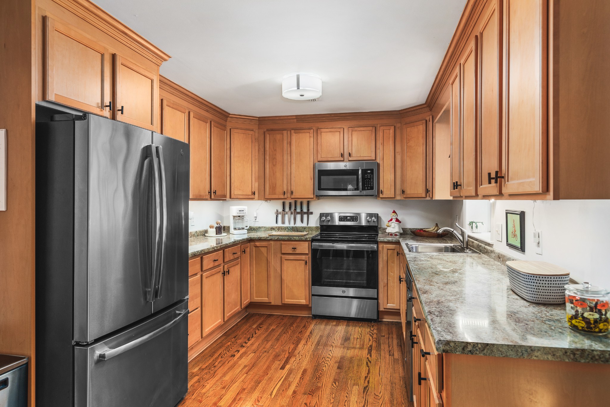 231 Willow Ln