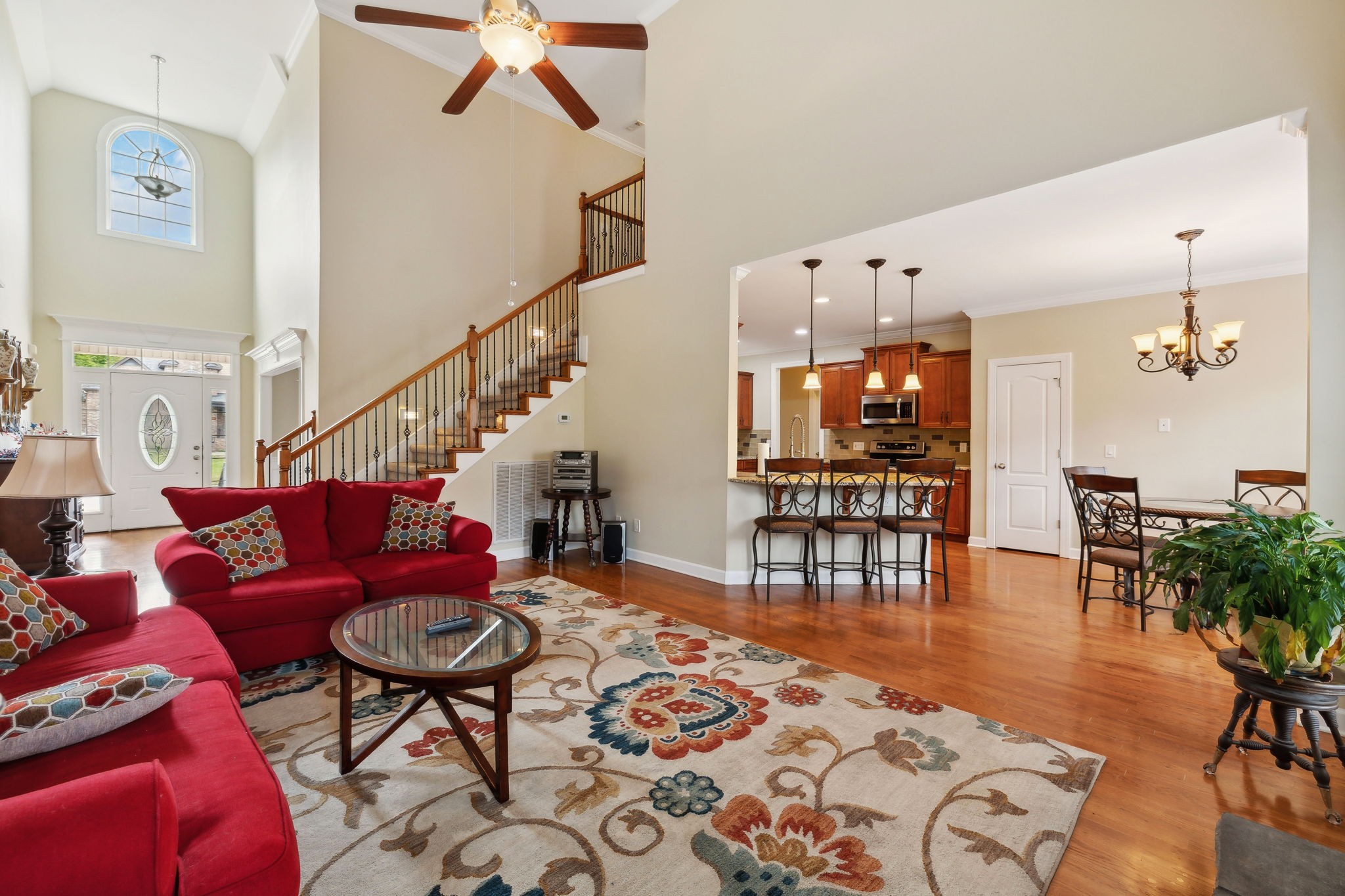 8039 Vineyard Ln