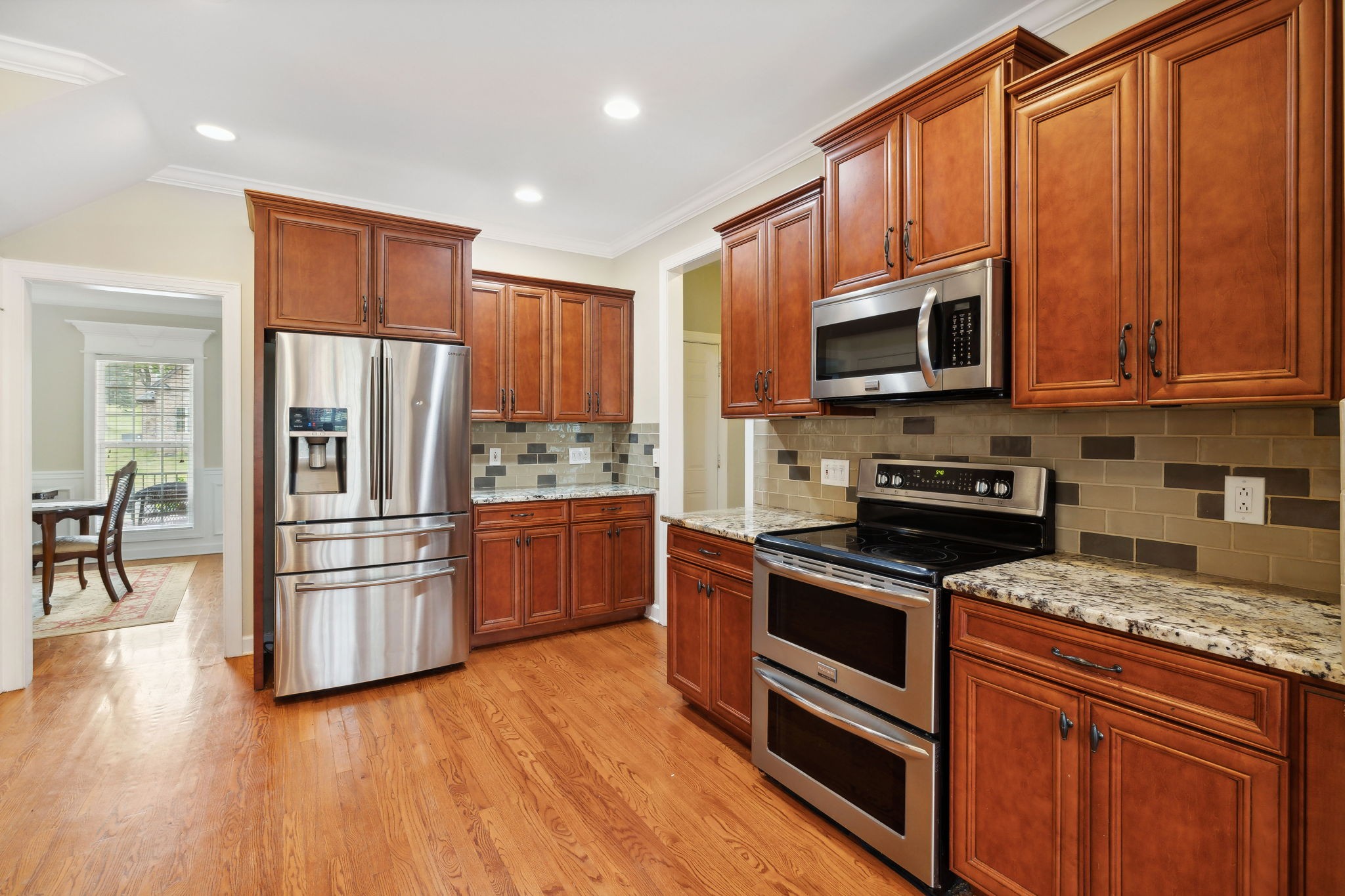 8039 Vineyard Ln
