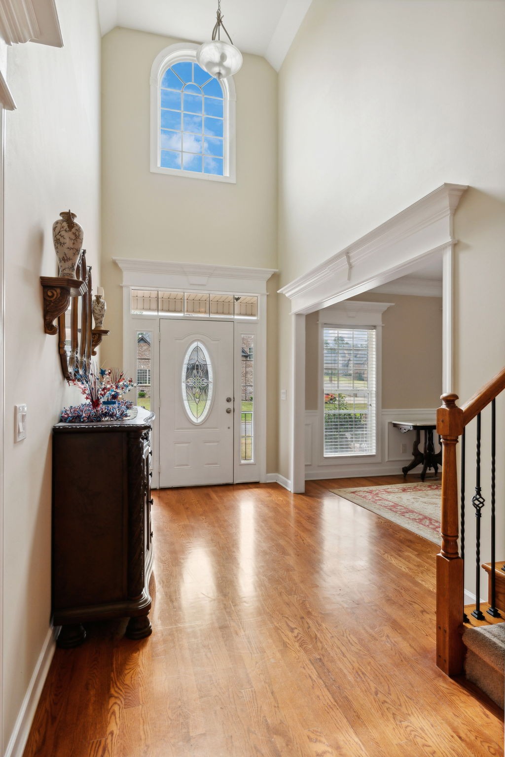 8039 Vineyard Ln