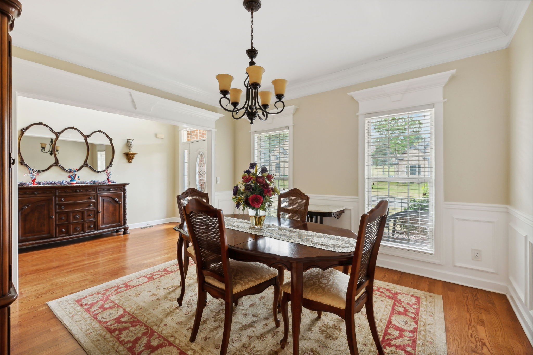8039 Vineyard Ln