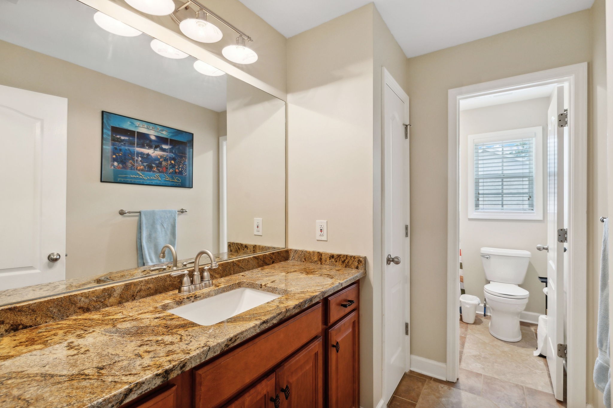 8039 Vineyard Ln