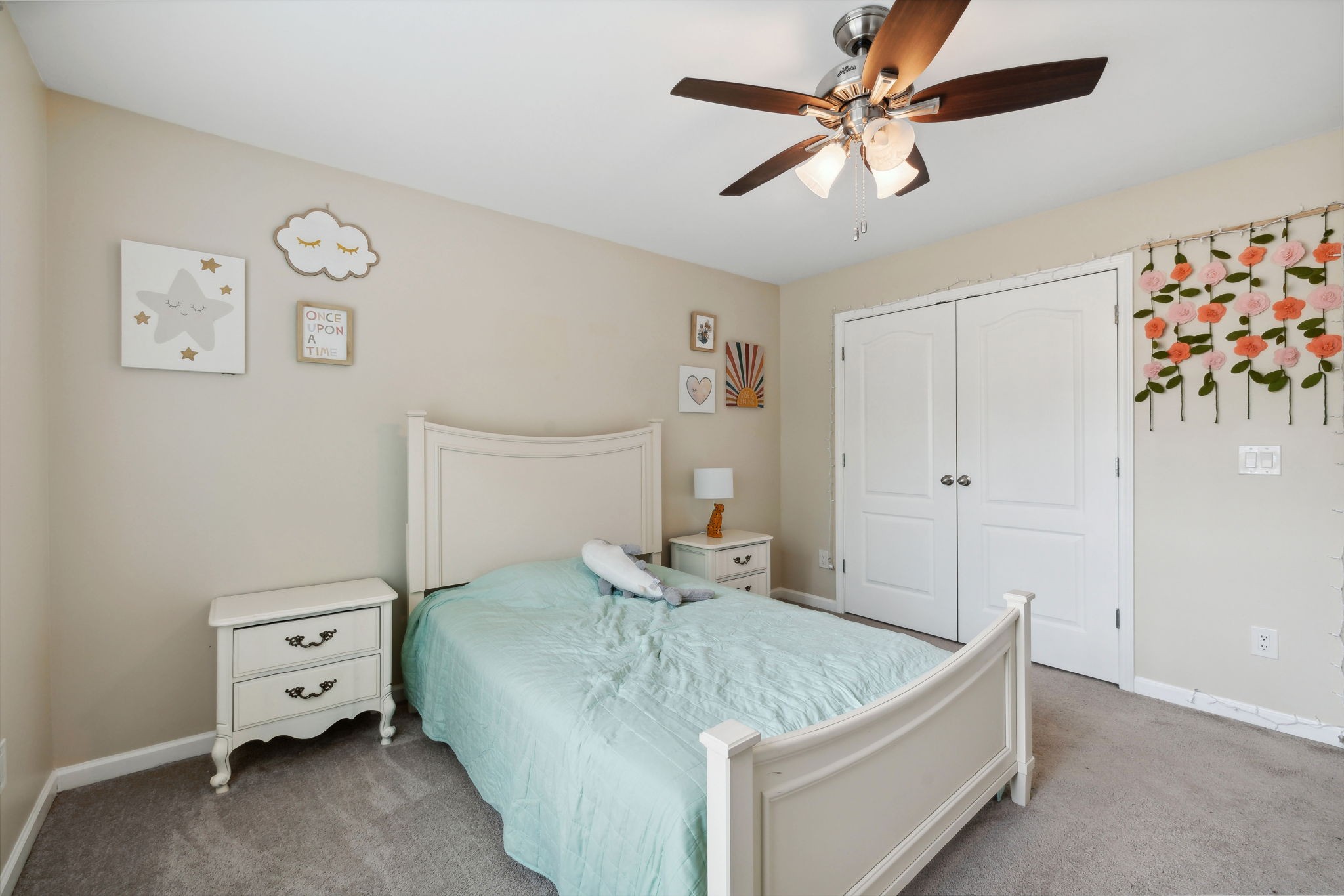 8039 Vineyard Ln