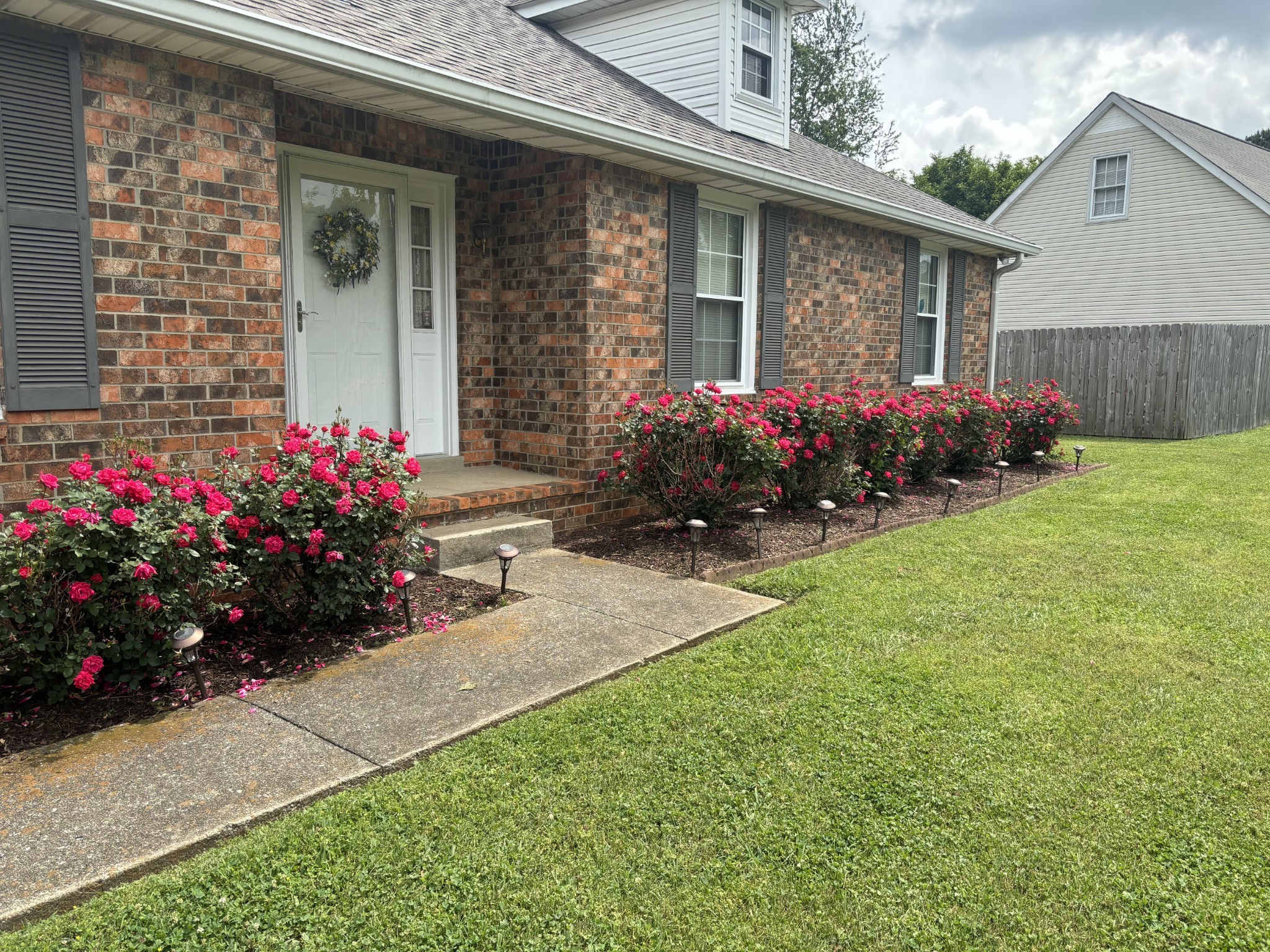 315 Shadowbrook Dr