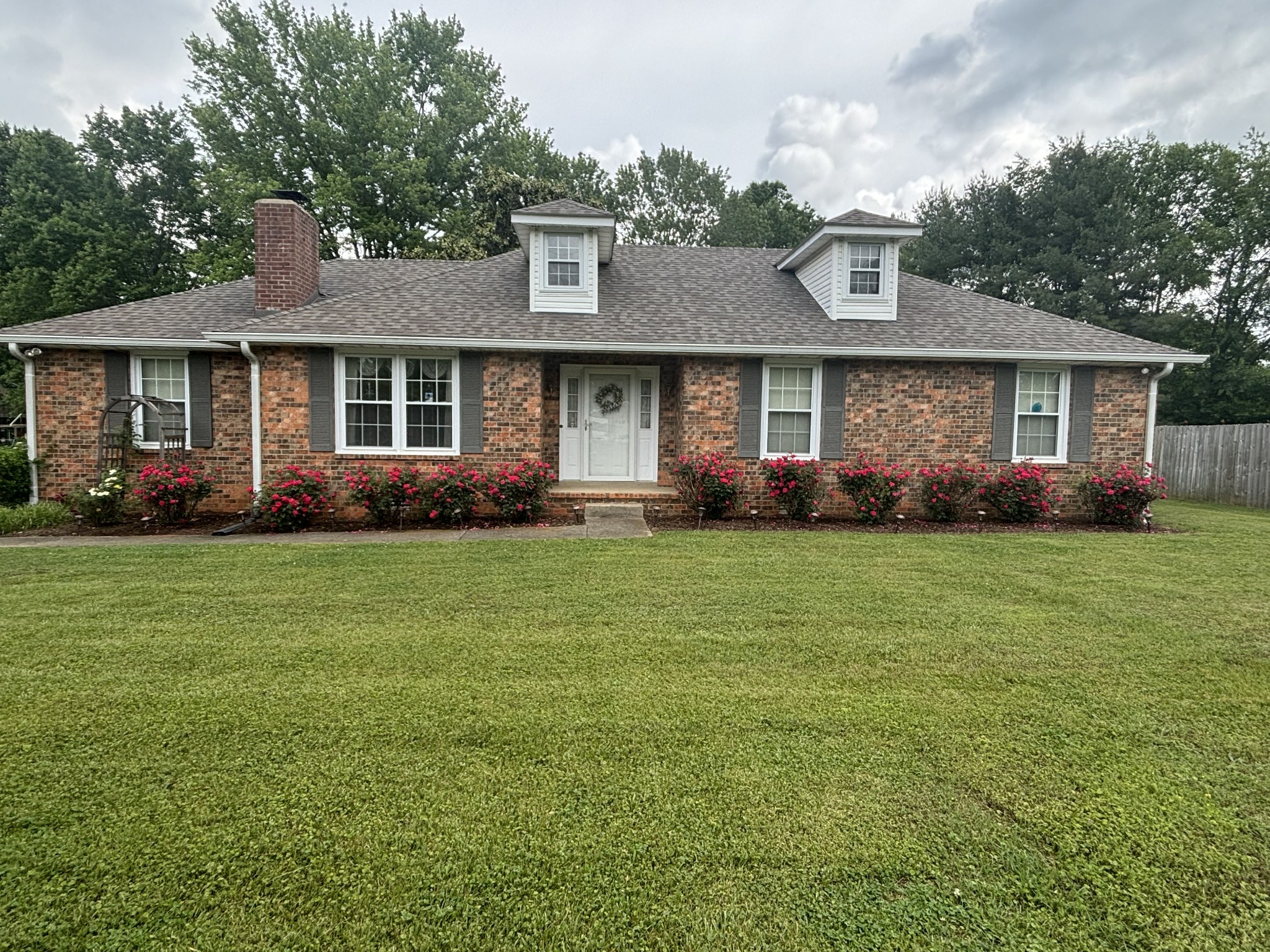 315 Shadowbrook Dr