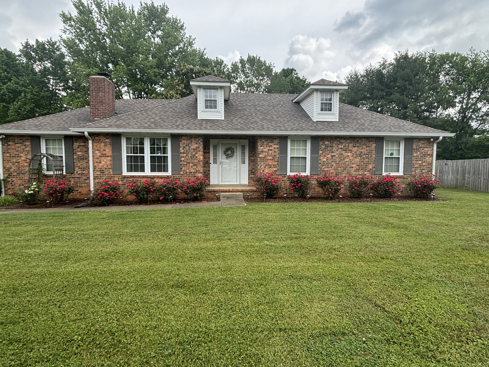 315 Shadowbrook Dr