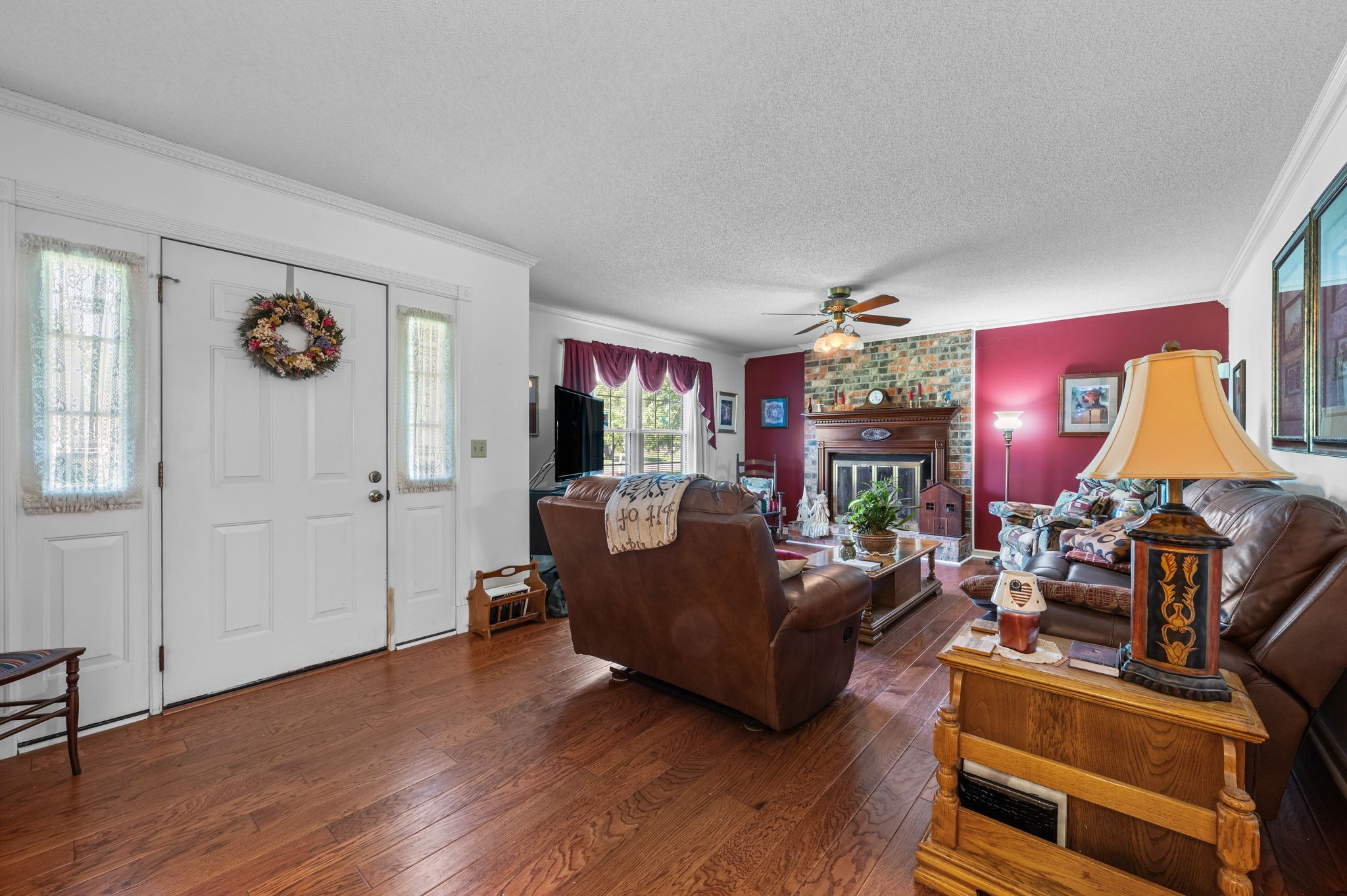 315 Shadowbrook Dr