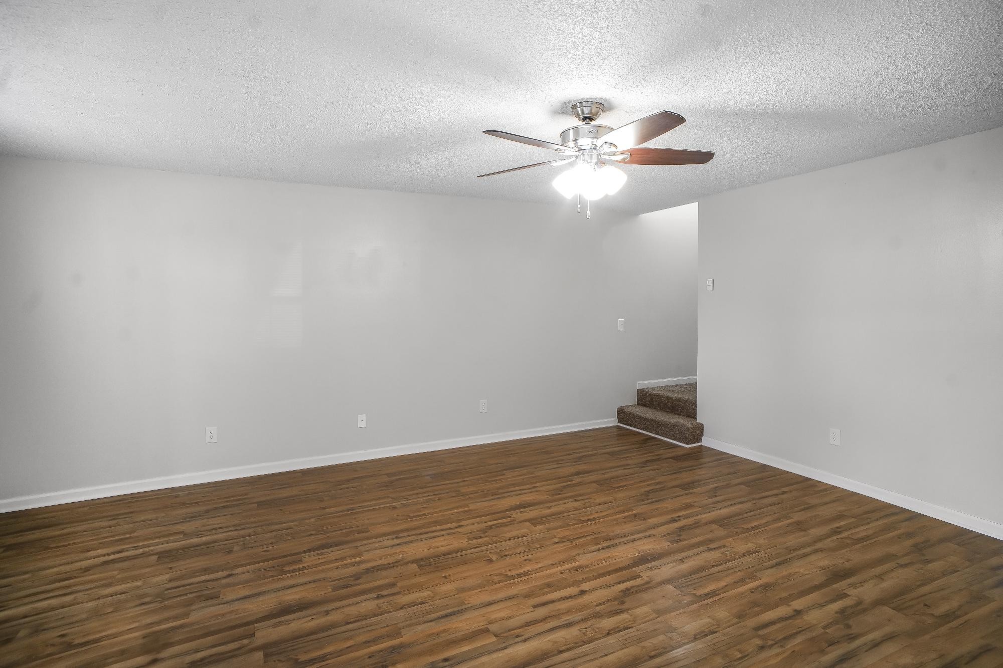 1301 Neelys Bend Rd Unit: 73