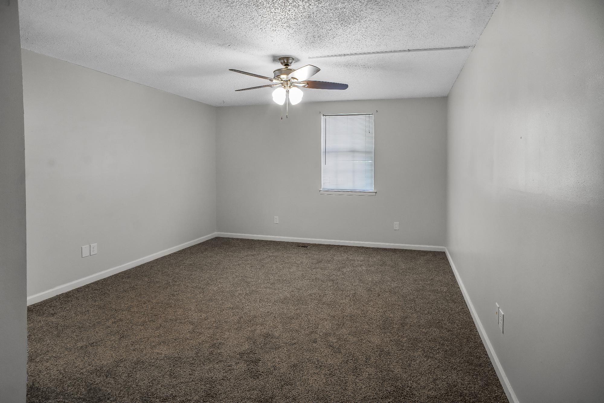 1301 Neelys Bend Rd Unit: 73