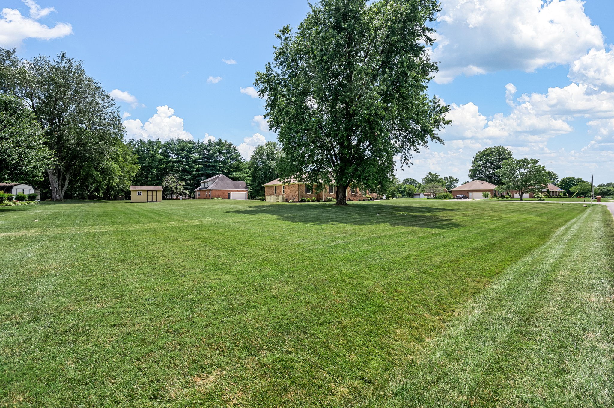 2104 Red Mile Rd