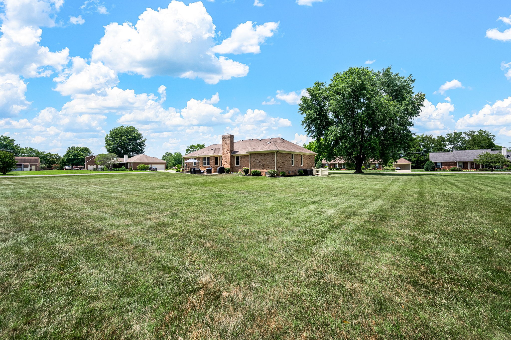 2104 Red Mile Rd
