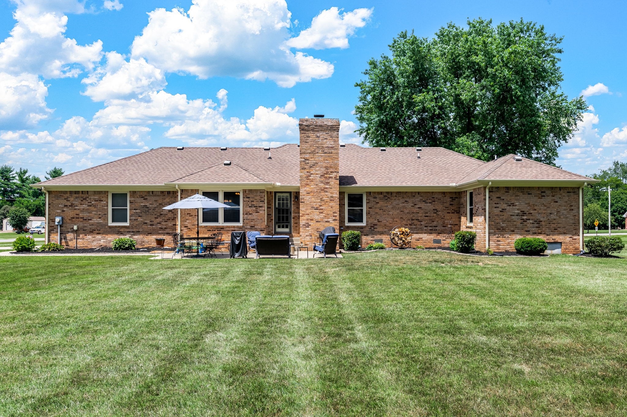 2104 Red Mile Rd