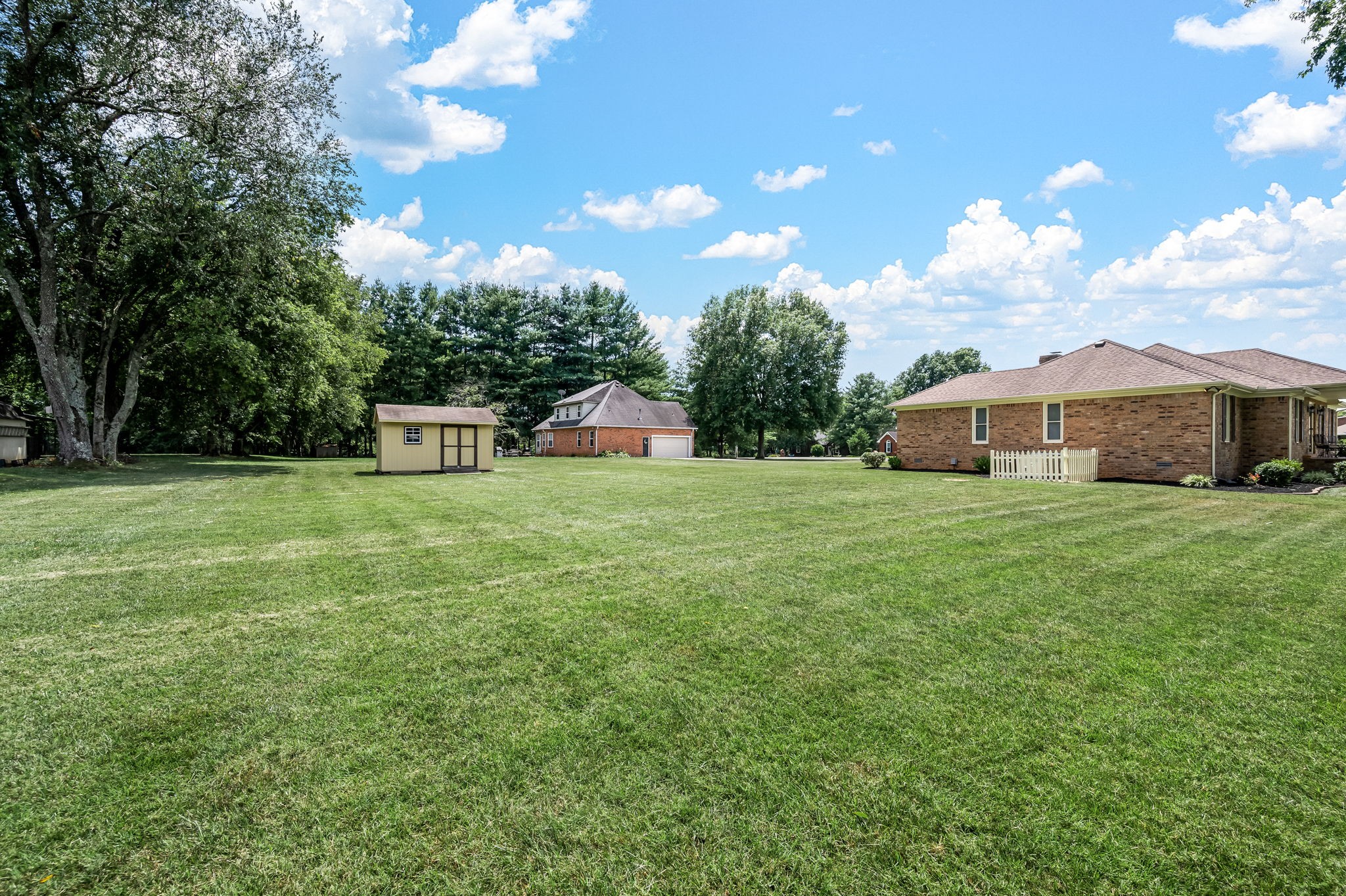 2104 Red Mile Rd