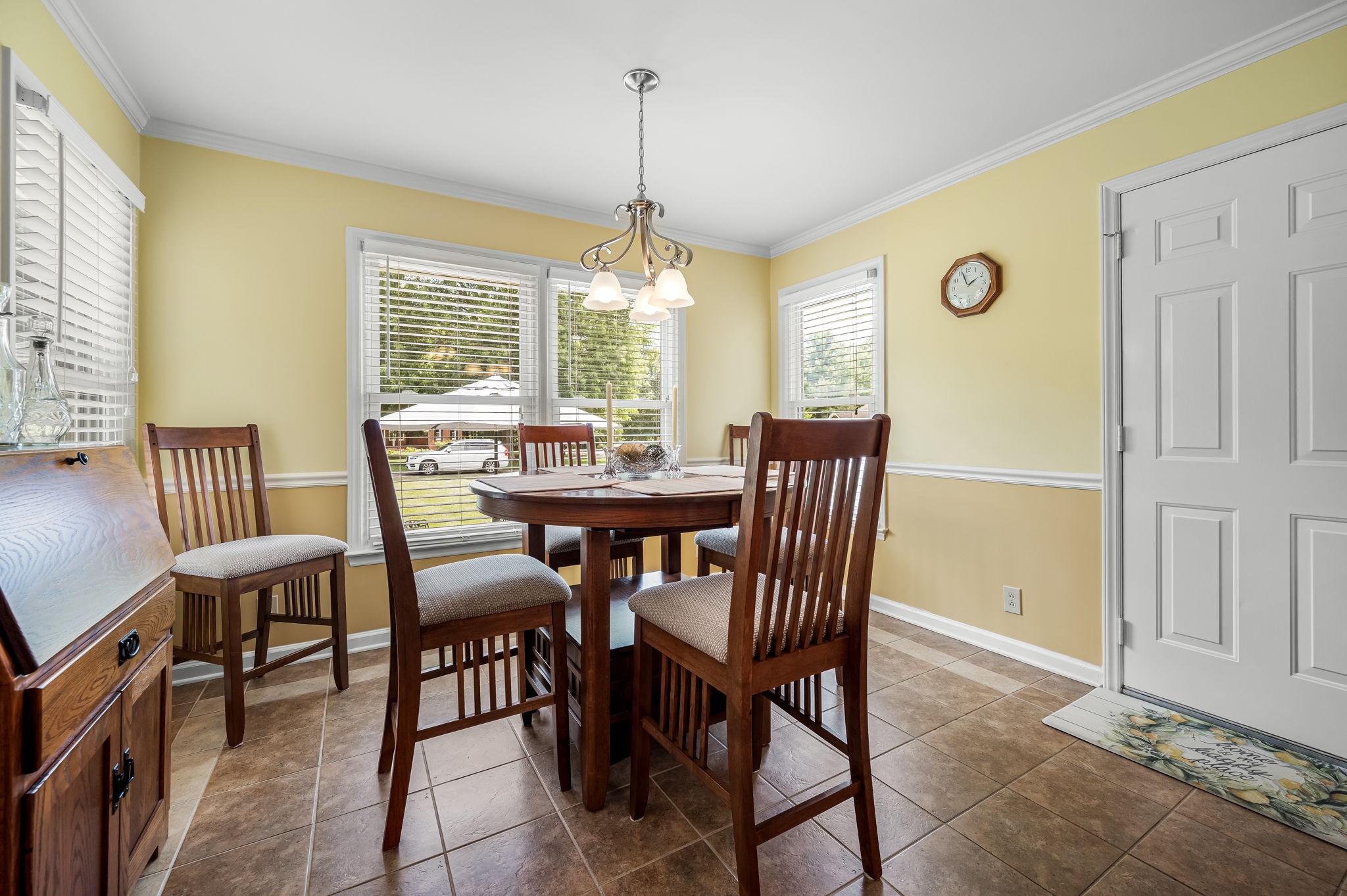 2104 Red Mile Rd