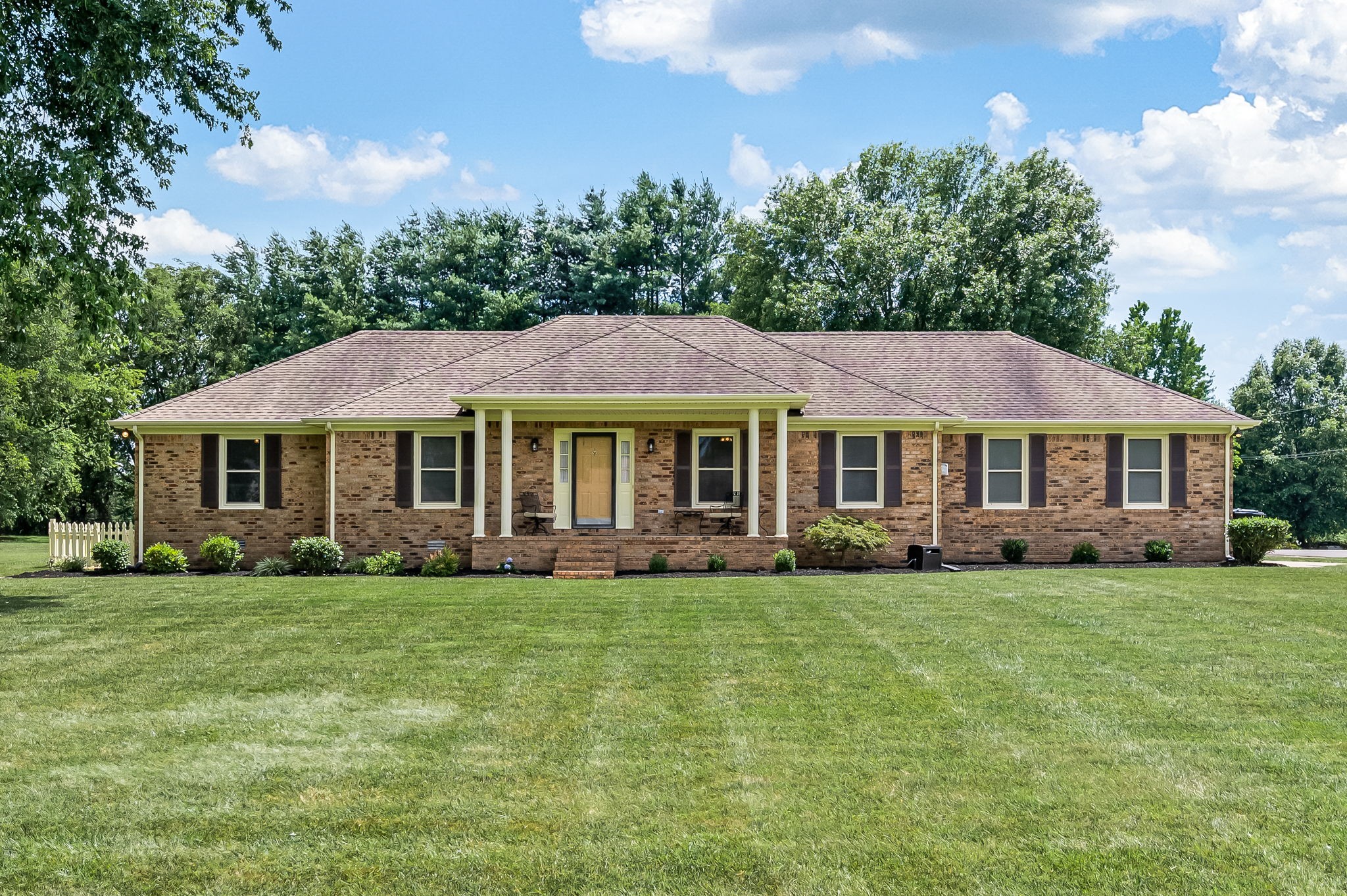 2104 Red Mile Rd