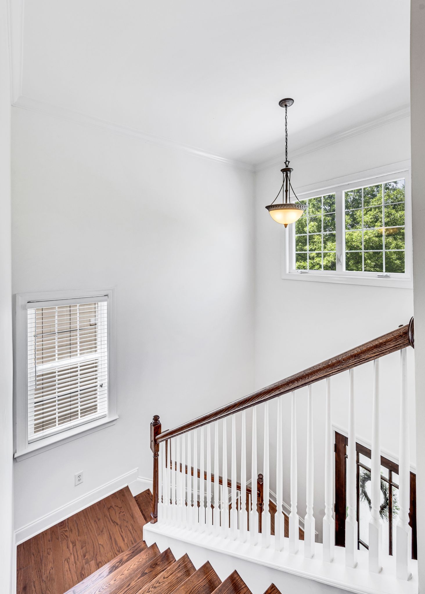 1013 Eden Park Dr