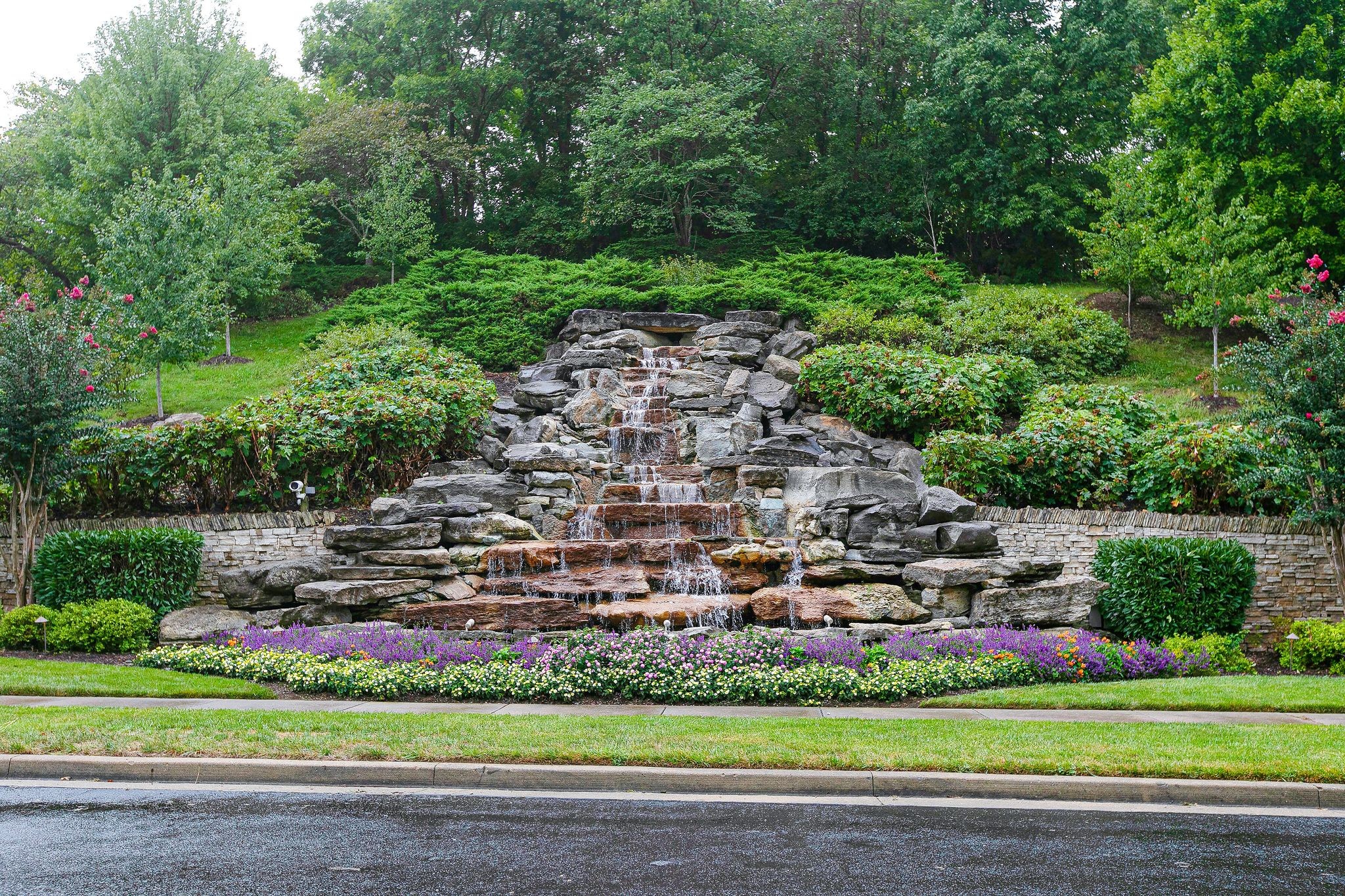 1013 Eden Park Dr