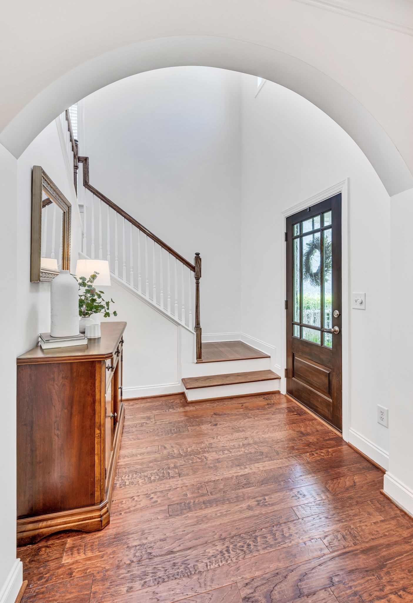 1013 Eden Park Dr
