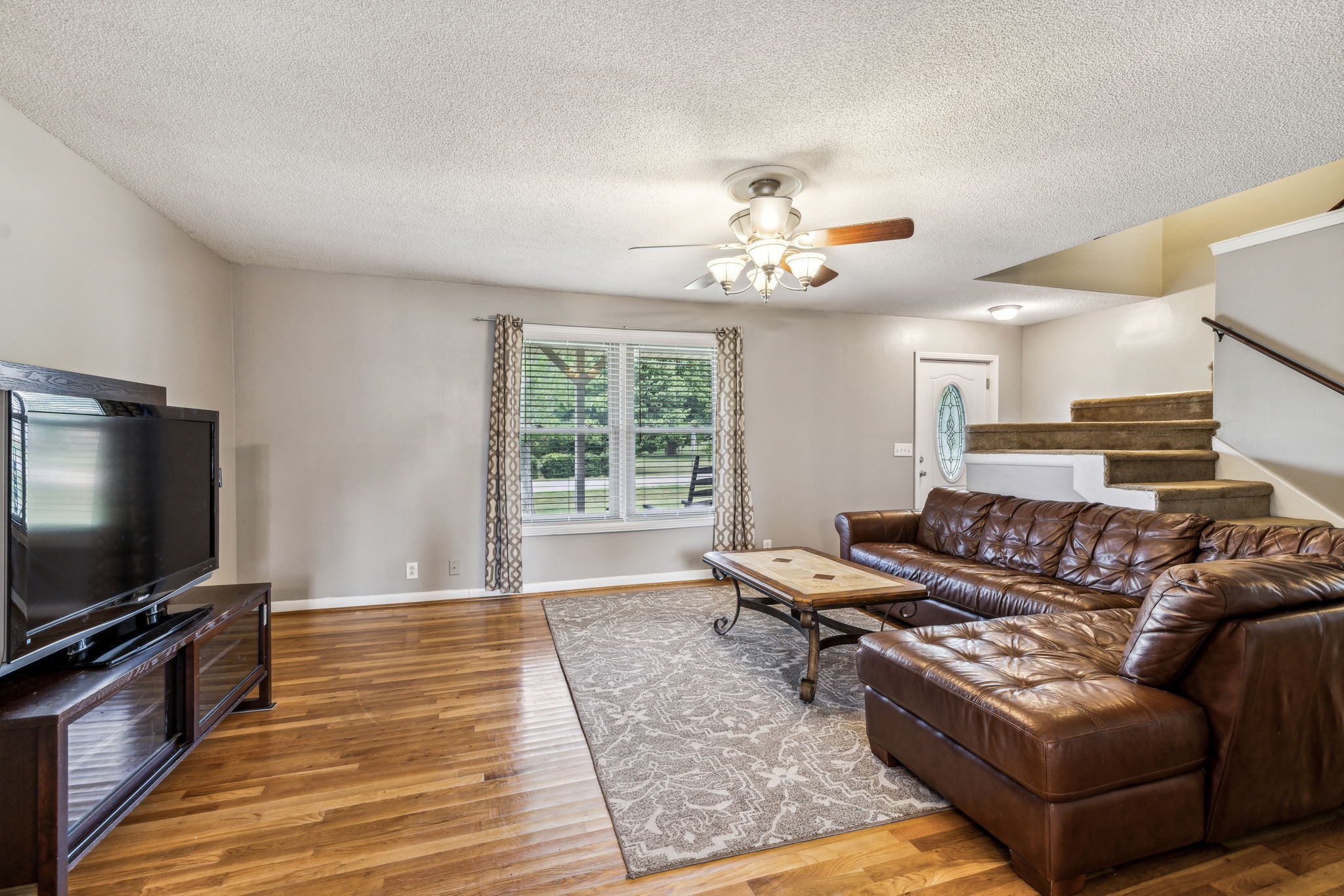 816 Walnut Ridge Dr