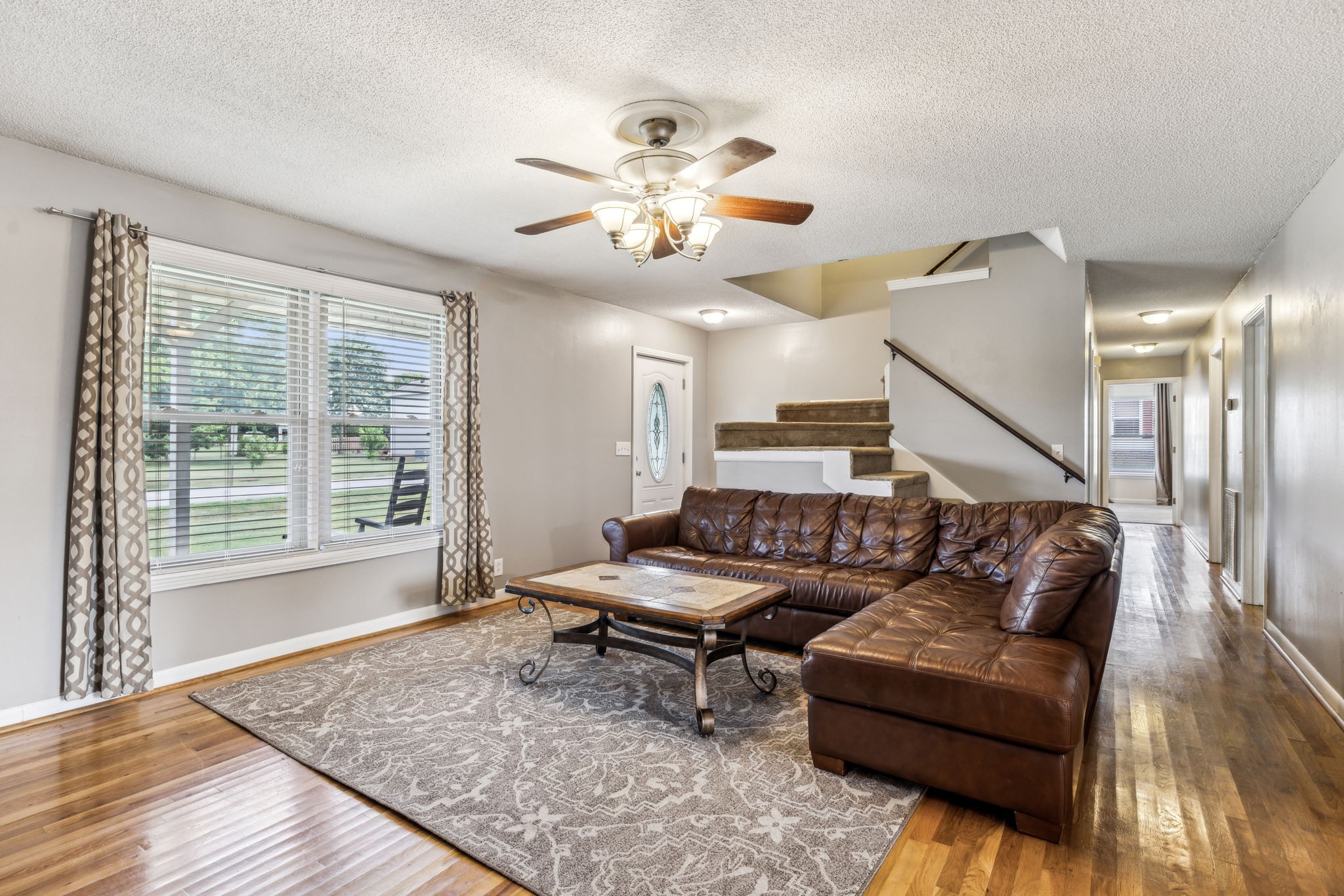 816 Walnut Ridge Dr