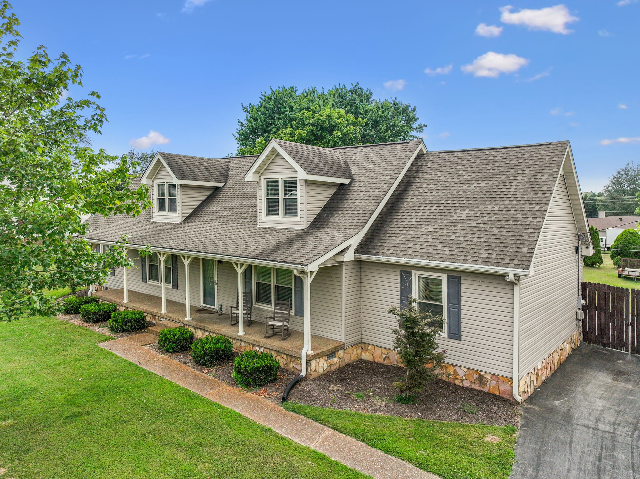 816 Walnut Ridge Dr