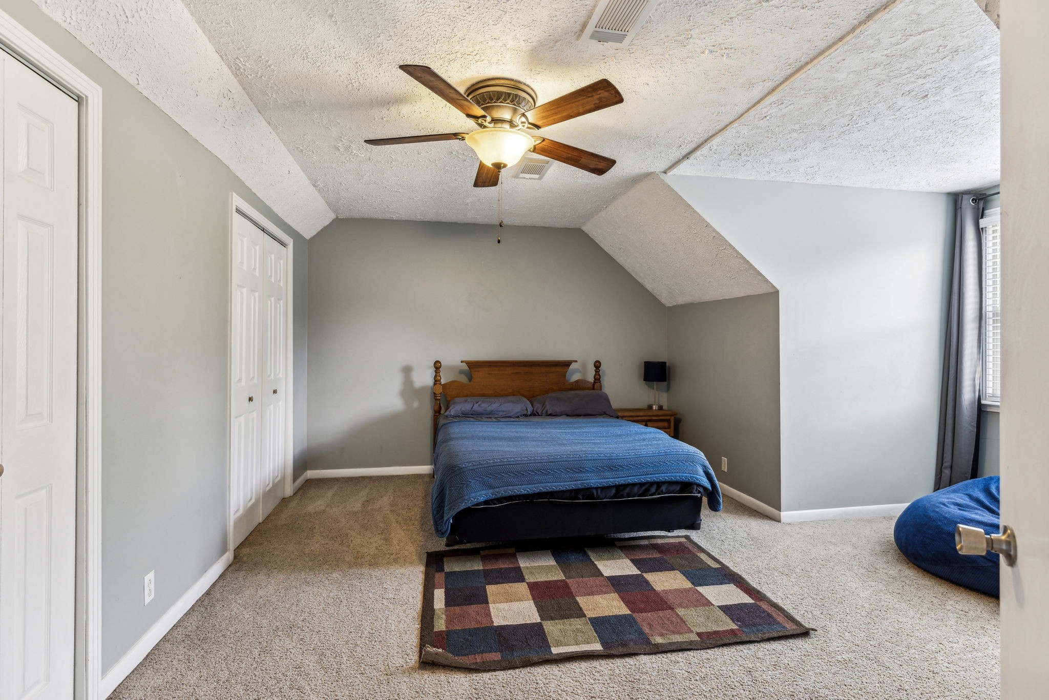 816 Walnut Ridge Dr