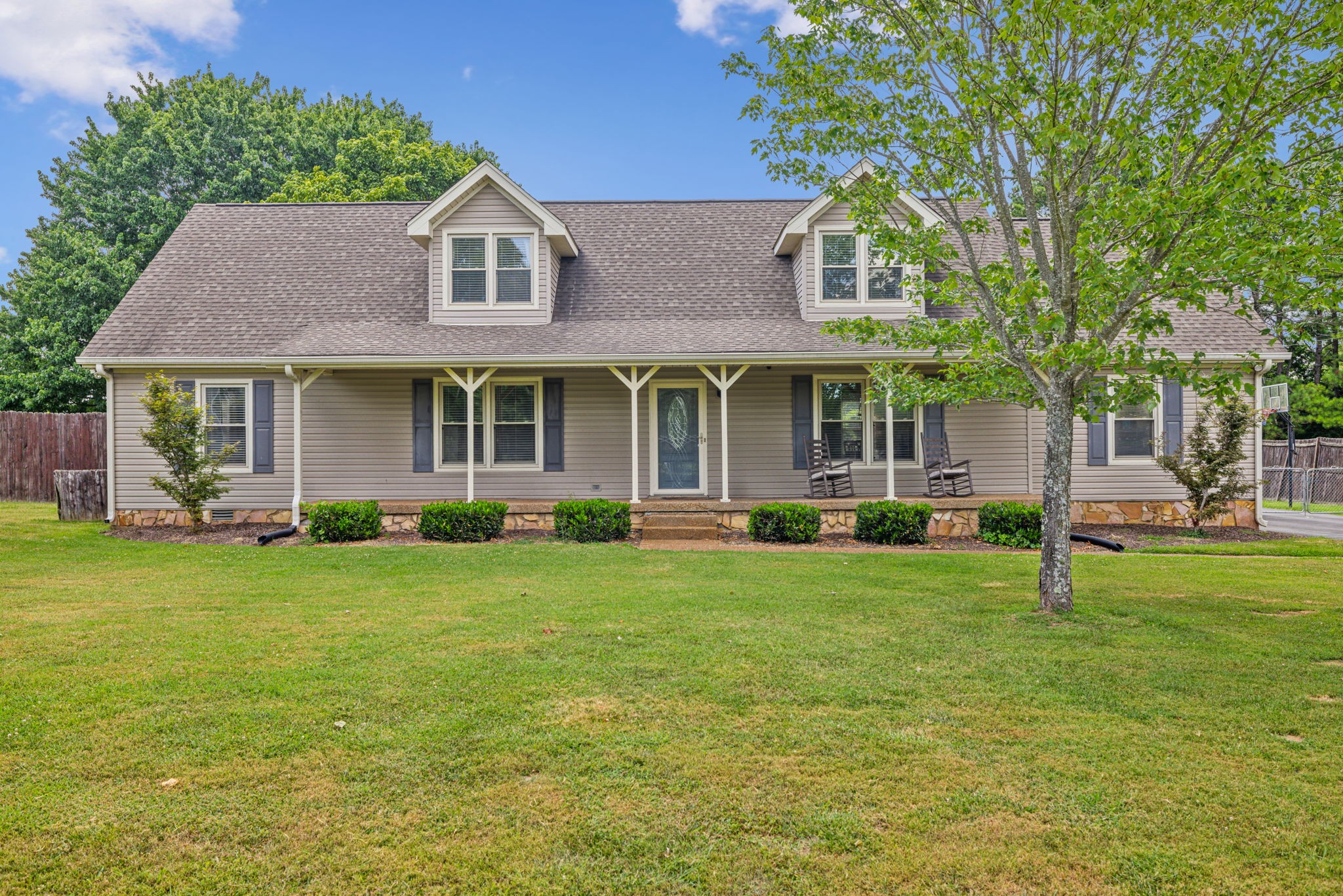 816 Walnut Ridge Dr