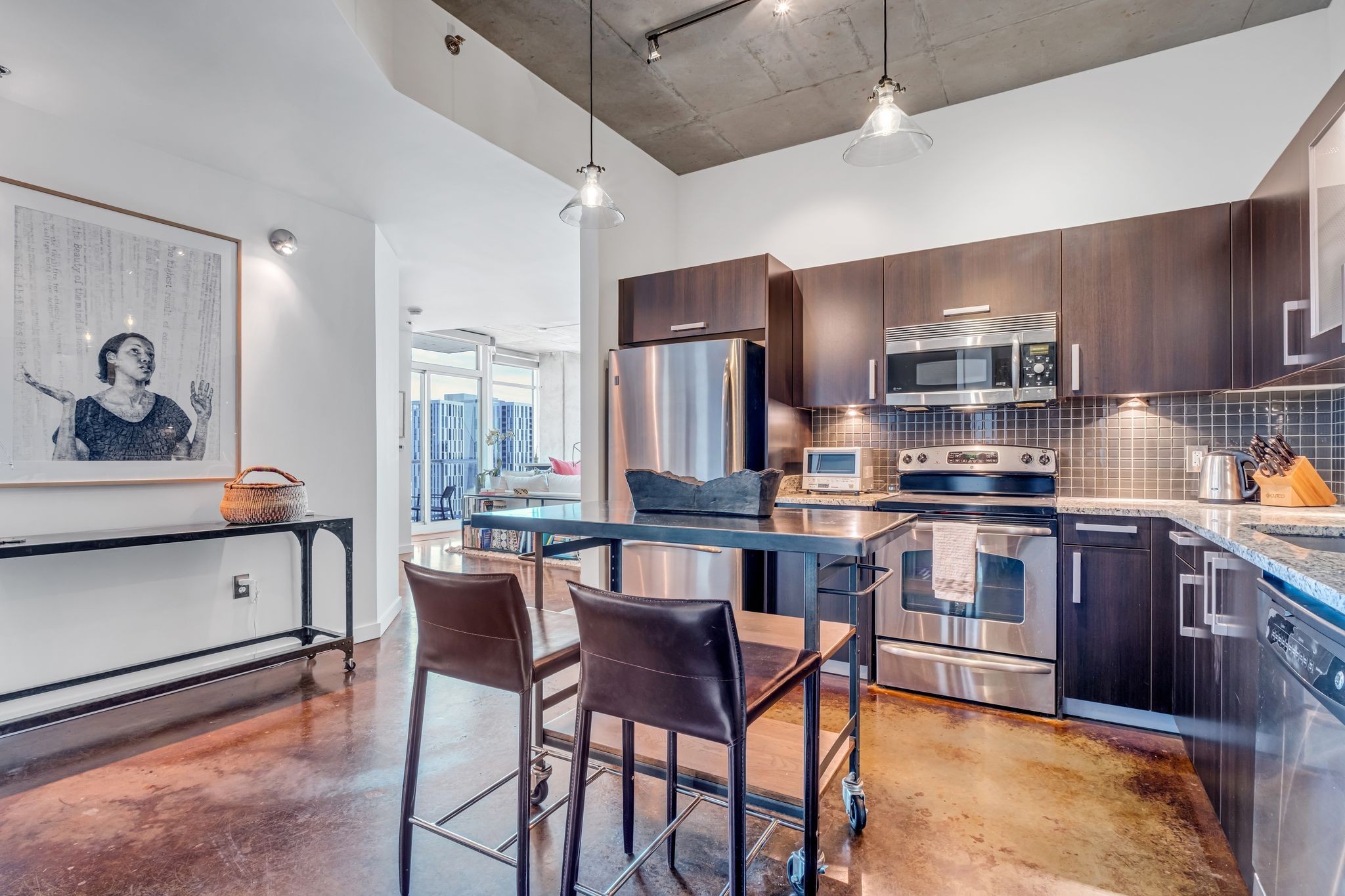 600 12th Ave, S Unit: 2115